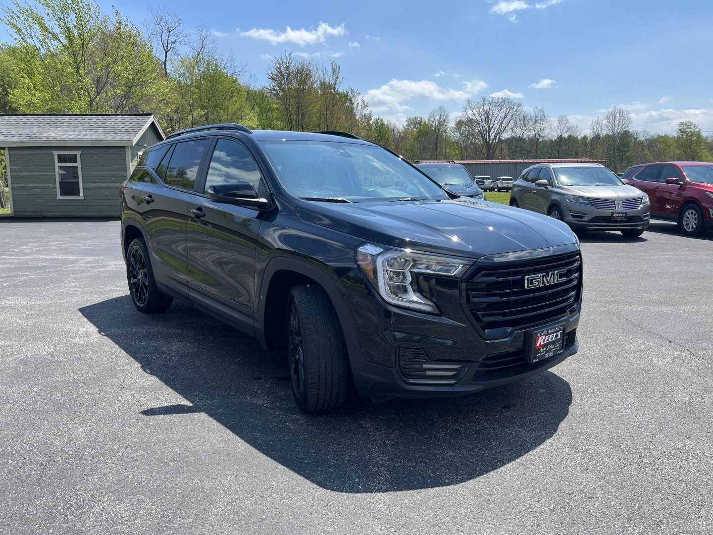 2023 GMC Terrain SLE AWD (3GKALTEG0PL) with an 1.5L L4 DOHC 16V TURBO engine, 6A transmission, located at 547 E. Main St., Orwell, OH, 44076, (440) 437-5893, 41.535435, -80.847855 - Photo#2