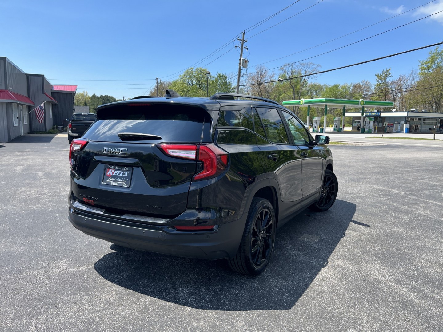 2023 GMC Terrain SLE AWD (3GKALTEG0PL) with an 1.5L L4 DOHC 16V TURBO engine, 6A transmission, located at 547 E. Main St., Orwell, OH, 44076, (440) 437-5893, 41.535435, -80.847855 - Photo#6