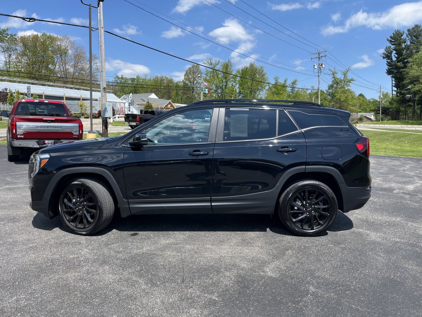 2023 GMC Terrain SLE AWD (3GKALTEG0PL) with an 1.5L L4 DOHC 16V TURBO engine, 6A transmission, located at 547 E. Main St., Orwell, OH, 44076, (440) 437-5893, 41.535435, -80.847855 - Photo#11