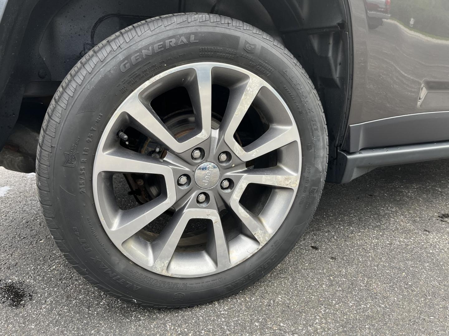 2016 Gray /Black Jeep Compass High Altitude 4WD (1C4NJDEB2GD) with an 2.4L I4 DOHC 16V engine, Automatic transmission, located at 11115 Chardon Rd. , Chardon, OH, 44024, (440) 214-9705, 41.580246, -81.241943 - 2016 Jeep Compass High Altitude 4WD – Premium Leather, Sunroof, and All-Weather Capability! This 2016 Jeep Compass High Altitude 4WD is a sharp, well-equipped compact SUV that offers upscale comfort with real Jeep capability. Powered by a reliable 2.4L I4 engine paired with a smooth 6-speed autom - Photo#7