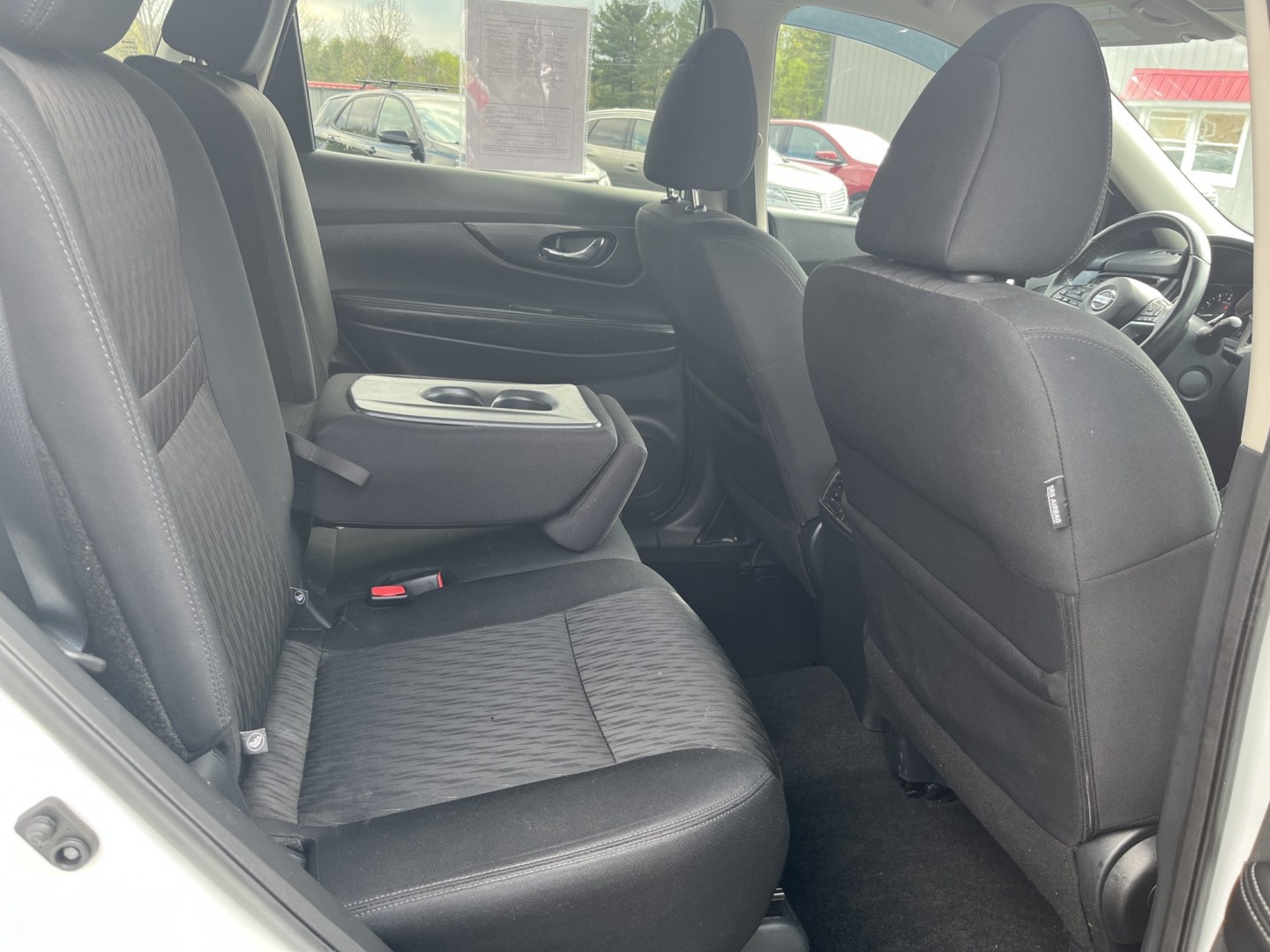 2018 Nissan Rogue SV AWD (5N1AT2MV6JC) with an 2.5L L4 DOHC 16V engine, CVT transmission, located at 547 E. Main St., Orwell, OH, 44076, (440) 437-5893, 41.535435, -80.847855 - Photo#28