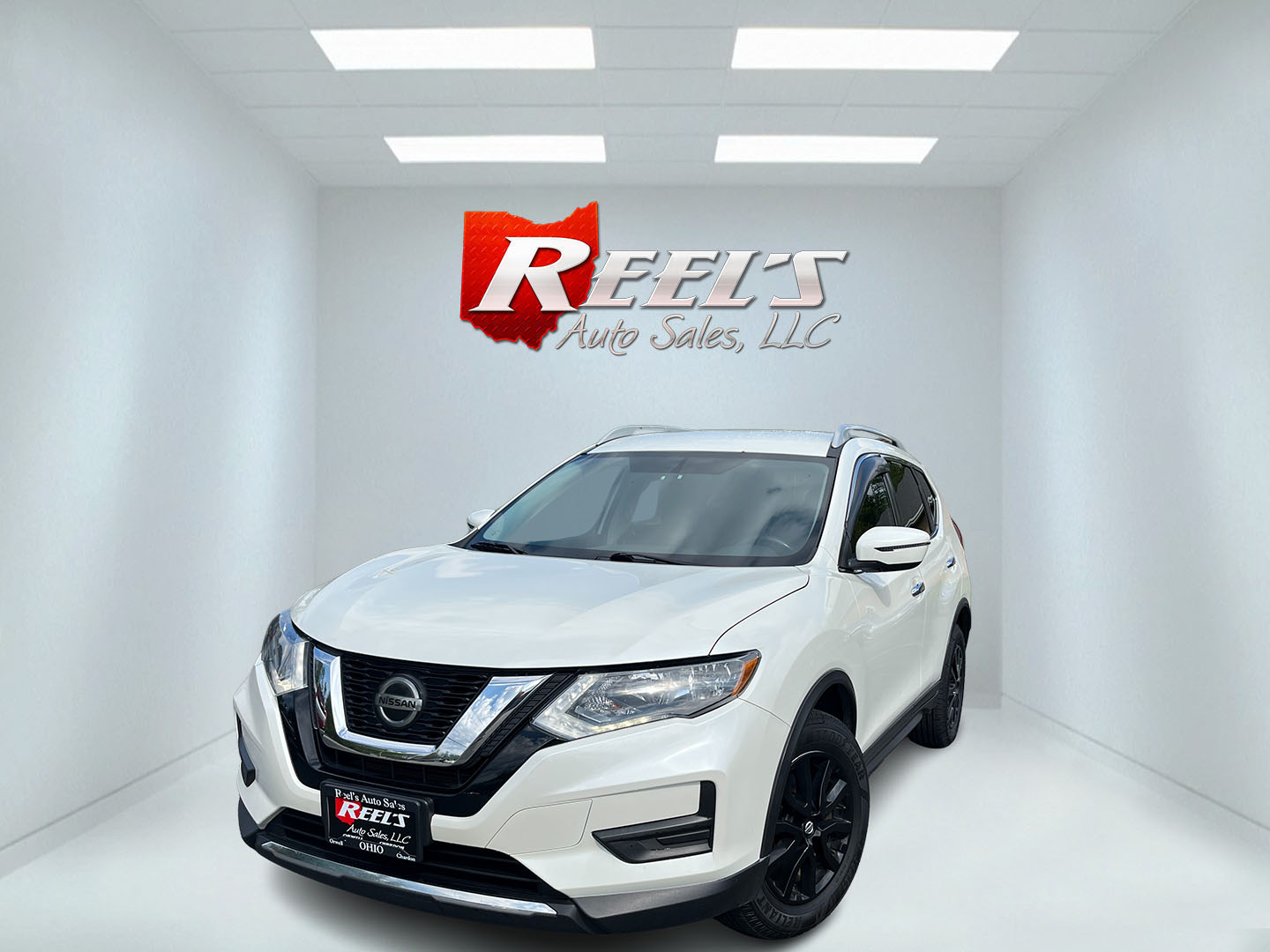 photo of 2018 Nissan Rogue SV AWD