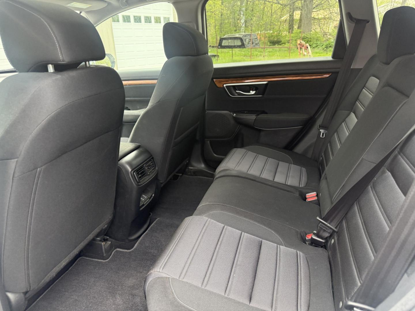 2017 White /Black Honda CR-V EX AWD (5J6RW2H52HL) with an 1.5L I4 16V DOHC TURBO engine, Automatic transmission, located at 547 E. Main St., Orwell, OH, 44076, (440) 437-5893, 41.535435, -80.847855 - 2017 Honda CR-V EX AWD – Turbo Efficiency, Loaded Safety, and Premium Features! This 2017 Honda CR-V EX AWD is a fantastic compact crossover that combines efficiency, comfort, and top-tier safety features. Powered by a responsive 1.5L Turbocharged Earth Dreams I4 engine paired with a smooth CVT t - Photo#20