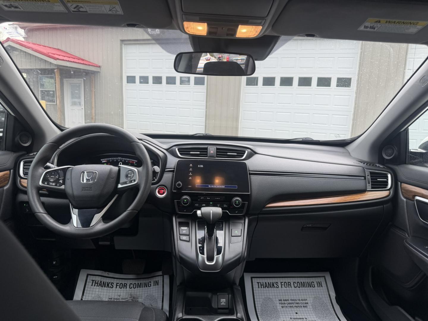 2017 White /Black Honda CR-V EX AWD (5J6RW2H52HL) with an 1.5L I4 16V DOHC TURBO engine, Automatic transmission, located at 547 E. Main St., Orwell, OH, 44076, (440) 437-5893, 41.535435, -80.847855 - 2017 Honda CR-V EX AWD – Turbo Efficiency, Loaded Safety, and Premium Features! This 2017 Honda CR-V EX AWD is a fantastic compact crossover that combines efficiency, comfort, and top-tier safety features. Powered by a responsive 1.5L Turbocharged Earth Dreams I4 engine paired with a smooth CVT t - Photo#23