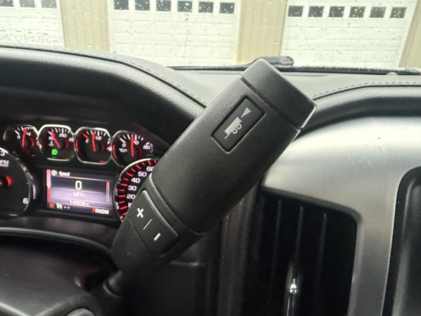 2015 Silver /Black GMC Sierra 1500 SLE Crew Cab Short Box 4WD (3GTU2UEC4FG) with an 5.3L V8 OHV 16V engine, Automatic transmission, located at 547 E. Main St., Orwell, OH, 44076, (440) 437-5893, 41.535435, -80.847855- Photo#14