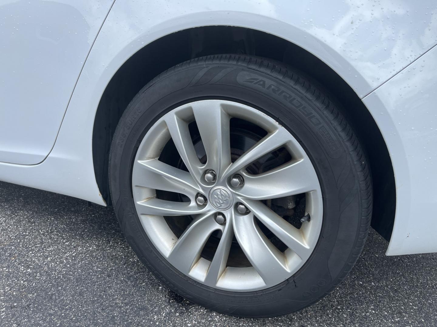 2016 White /Black Buick Regal Turbo FWD (2G4GK5EX1G9) with an 2.0L I4 DOHC 16V TURBO engine, Automatic transmission, located at 547 E. Main St., Orwell, OH, 44076, (440) 437-5893, 41.535435, -80.847855 - 2016 Buick Regal Turbo – Sporty Luxury Sedan with Turbo Power and Premium Comfort! This 2016 Buick Regal Turbo is a refined and fun-to-drive midsize sedan that offers a great blend of performance, luxury, and efficiency. Powered by a responsive 2.0L Turbocharged EcoTec I4 engine paired with a smo - Photo#10