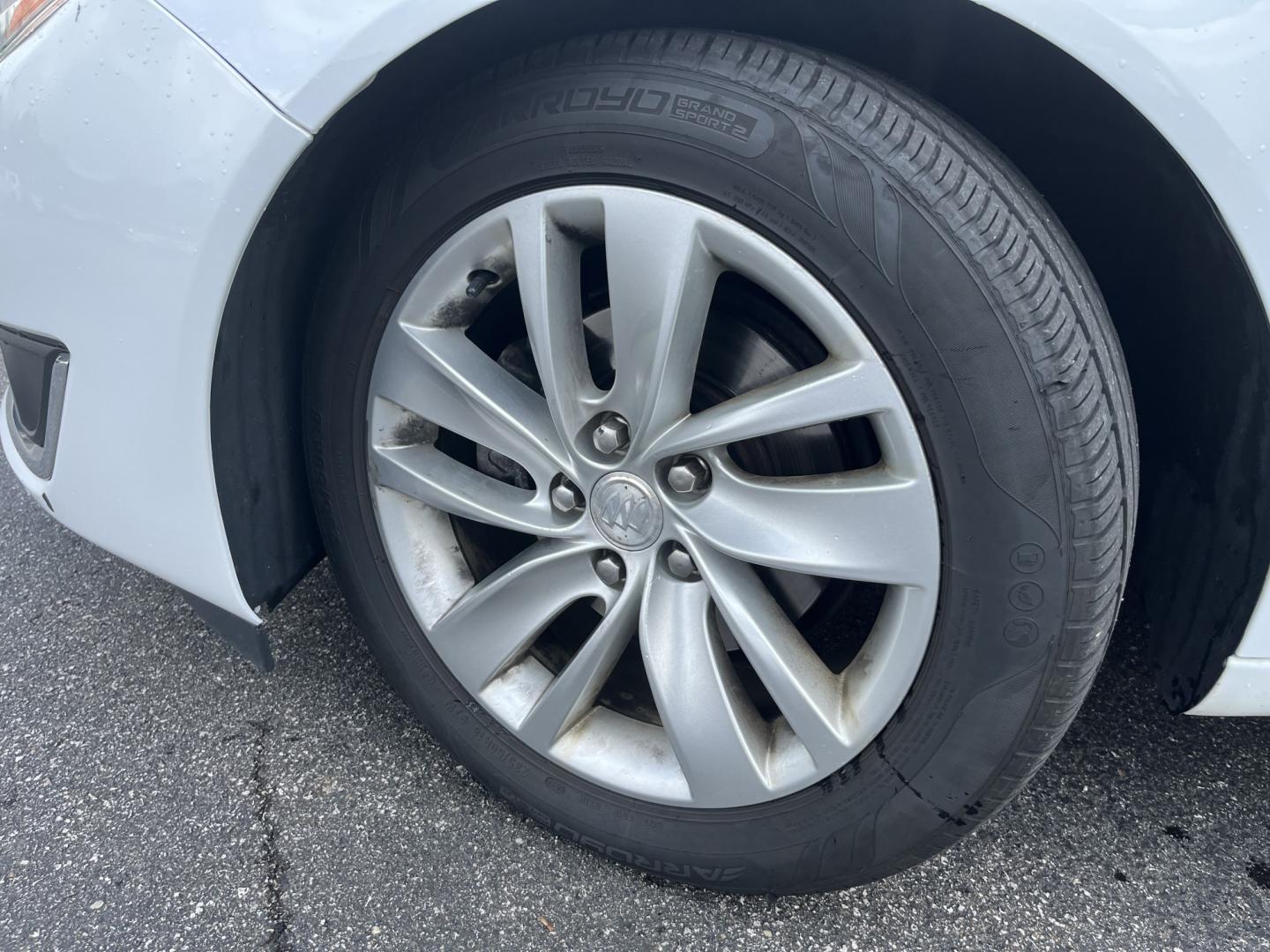 2016 White /Black Buick Regal Turbo FWD (2G4GK5EX1G9) with an 2.0L I4 DOHC 16V TURBO engine, Automatic transmission, located at 547 E. Main St., Orwell, OH, 44076, (440) 437-5893, 41.535435, -80.847855 - 2016 Buick Regal Turbo – Sporty Luxury Sedan with Turbo Power and Premium Comfort! This 2016 Buick Regal Turbo is a refined and fun-to-drive midsize sedan that offers a great blend of performance, luxury, and efficiency. Powered by a responsive 2.0L Turbocharged EcoTec I4 engine paired with a smo - Photo#12