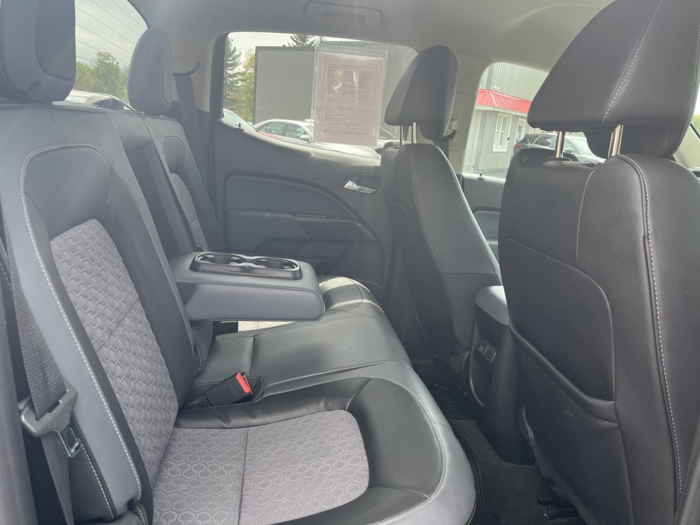 2015 Silver /Black Chevrolet Colorado Z71 Crew Cab 4WD Long Box (1GCGTCE3XF1) with an 3.6L V6 DOHC 24V GAS engine, Automatic transmission, located at 11115 Chardon Rd. , Chardon, OH, 44024, (440) 214-9705, 41.580246, -81.241943 - 2015 Chevrolet Colorado Z71 Crew Cab 4WD – Rugged Off-Road Capability with Fresh Tires and Strong Towing Power! This 2015 Chevrolet Colorado Z71 Crew Cab 4WD is a tough, capable midsize truck that’s ready for work, trails, or weekend adventures. Powered by a strong 3.6L V6 engine paired with a - Photo#31