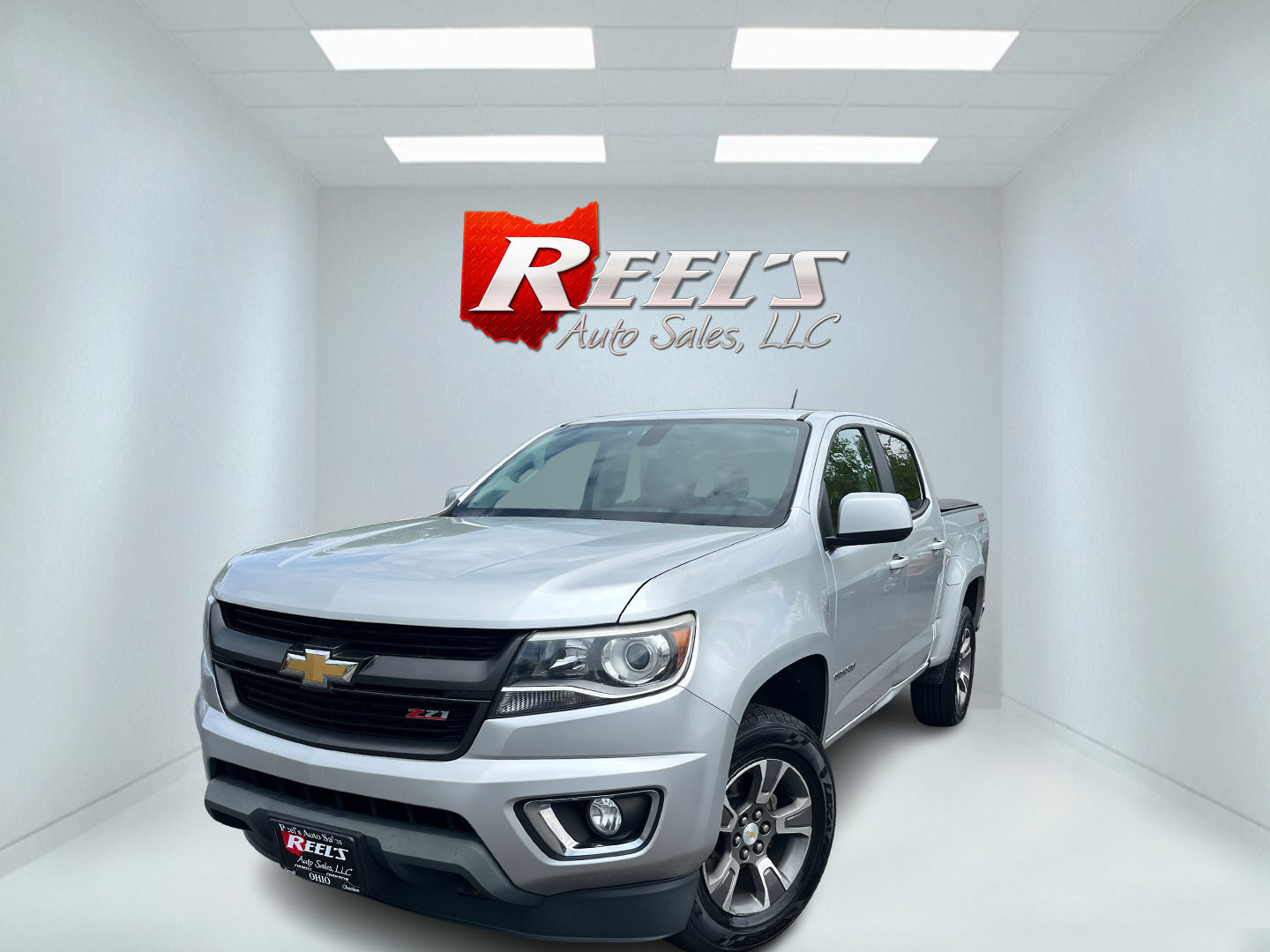 photo of 2015 Chevrolet Colorado Z71 Crew Cab 4WD Long Box