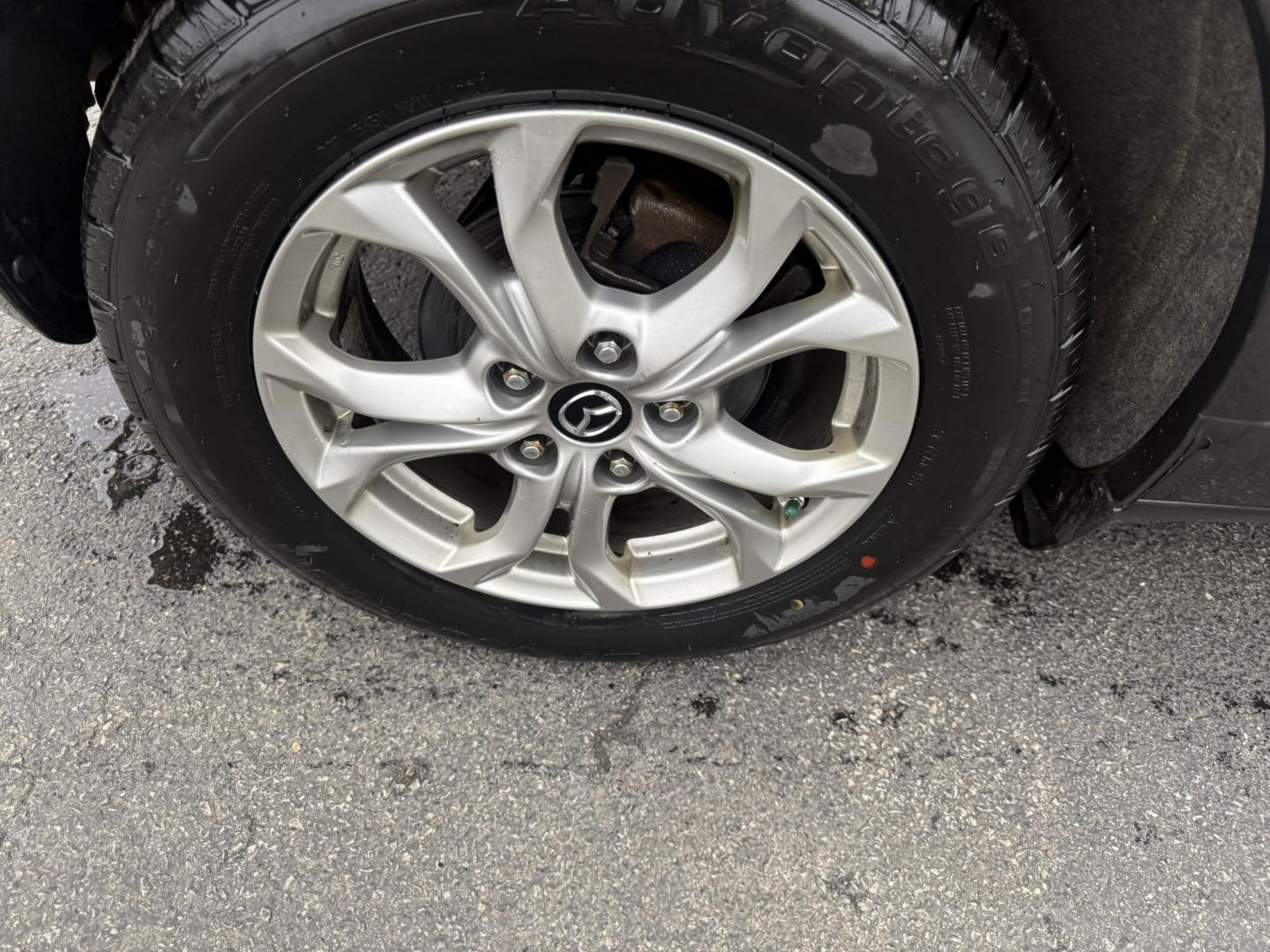 2019 White /Black Mazda CX-3 Sport AWD (JM1DKFB76K0) with an 2.0L I4 DOHC 16V engine, Automatic transmission, located at 547 E. Main St., Orwell, OH, 44076, (440) 437-5893, 41.535435, -80.847855 - 2019 Mazda CX-3 AWD – Sporty, Efficient, and Premium Compact Crossover! This 2019 Mazda CX-3 AWD is a fun-to-drive and fuel-efficient small SUV that’s packed with style and smart features. Powered by Mazda’s responsive 2.0L SkyActiv I4 engine paired with a smooth 6-speed automatic transmissio- Photo#24