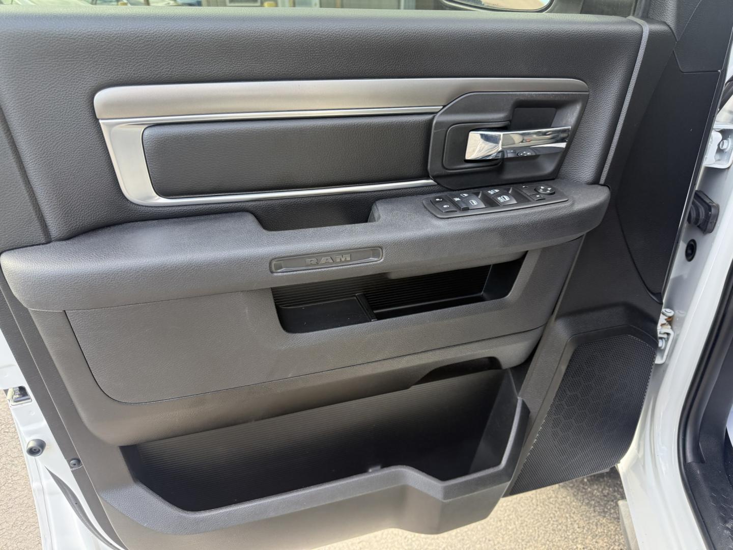 2021 White /Black RAM 1500 Classic Warlock Quad Cab 4WD (1C6RR7GT7MS) with an 5.7L V8 OHV 16V engine, Automatic transmission, located at 547 E. Main St., Orwell, OH, 44076, (440) 437-5893, 41.535435, -80.847855 - 2021 Ram 1500 Classic Warlock Quad Cab 4WD – Factory Lifted HEMI Truck with Fresh Service and Aggressive Styling! This 2021 Ram 1500 Classic Warlock Quad Cab 4WD is a tough, standout truck with factory lift and recent service work. Powered by the legendary 5.7L HEMI V8 engine paired with an 8-spe - Photo#16