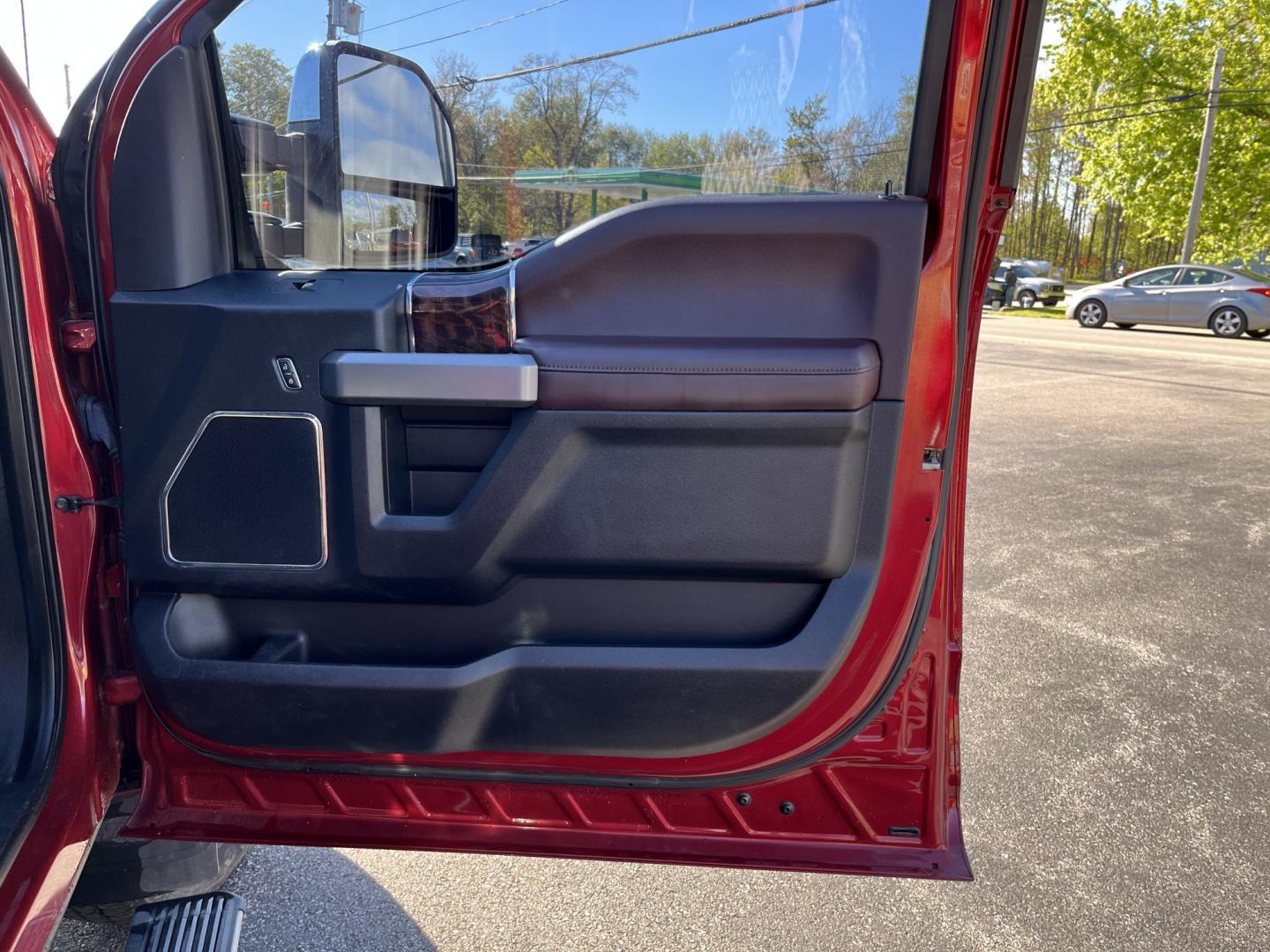 2017 Red /Black Ford F-250 SD Platinum Crew Cab 4WD (1FT7W2B65HE) with an 6.2L V8 OHV 16V engine, Automatic transmission, located at 11115 Chardon Rd. , Chardon, OH, 44024, (440) 214-9705, 41.580246, -81.241943 - 2017 Ford F-250 Super Duty Platinum Crew Cab 4WD – Loaded Luxury Heavy-Duty Truck with Massive Towing Power! This 2017 Ford F-250 Super Duty Platinum Crew Cab 4WD is a top-of-the-line heavy-duty truck that combines western luxury with serious work capability. Powered by the strong 6.2L V8 engine - Photo#36
