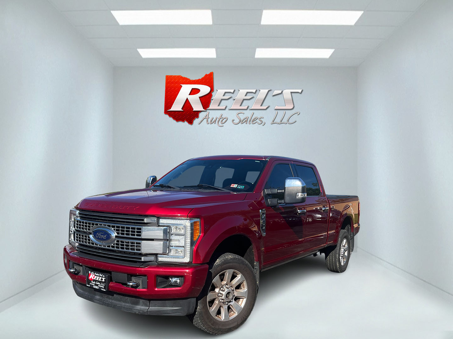 photo of 2017 Ford F-250 SD Platinum Crew Cab 4WD