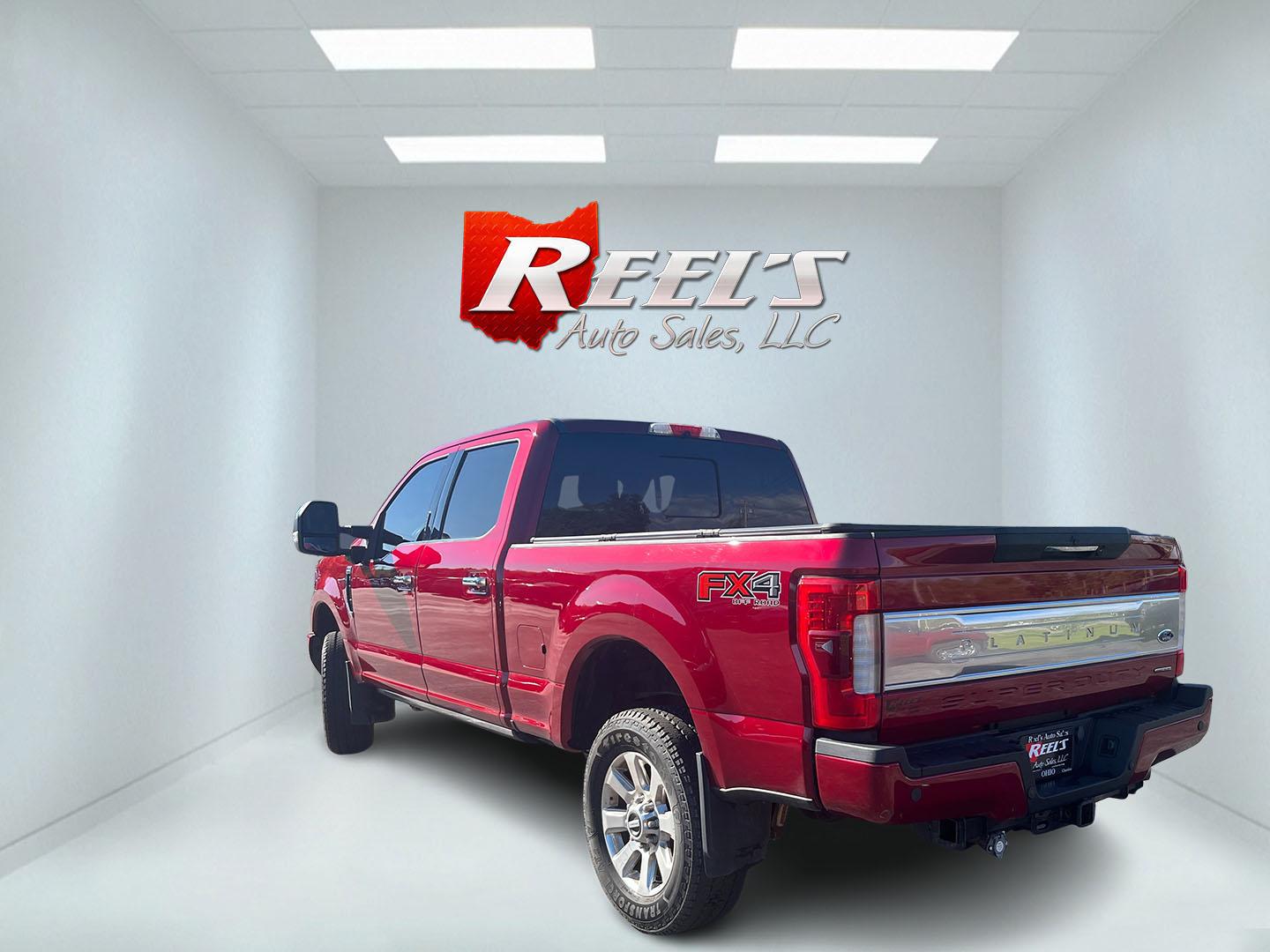 2017 Red /Black Ford F-250 SD Platinum Crew Cab 4WD (1FT7W2B65HE) with an 6.2L V8 OHV 16V engine, Automatic transmission, located at 11115 Chardon Rd. , Chardon, OH, 44024, (440) 214-9705, 41.580246, -81.241943 - 2017 Ford F-250 Super Duty Platinum Crew Cab 4WD – Loaded Luxury Heavy-Duty Truck with Massive Towing Power! This 2017 Ford F-250 Super Duty Platinum Crew Cab 4WD is a top-of-the-line heavy-duty truck that combines western luxury with serious work capability. Powered by the strong 6.2L V8 engine - Photo#9