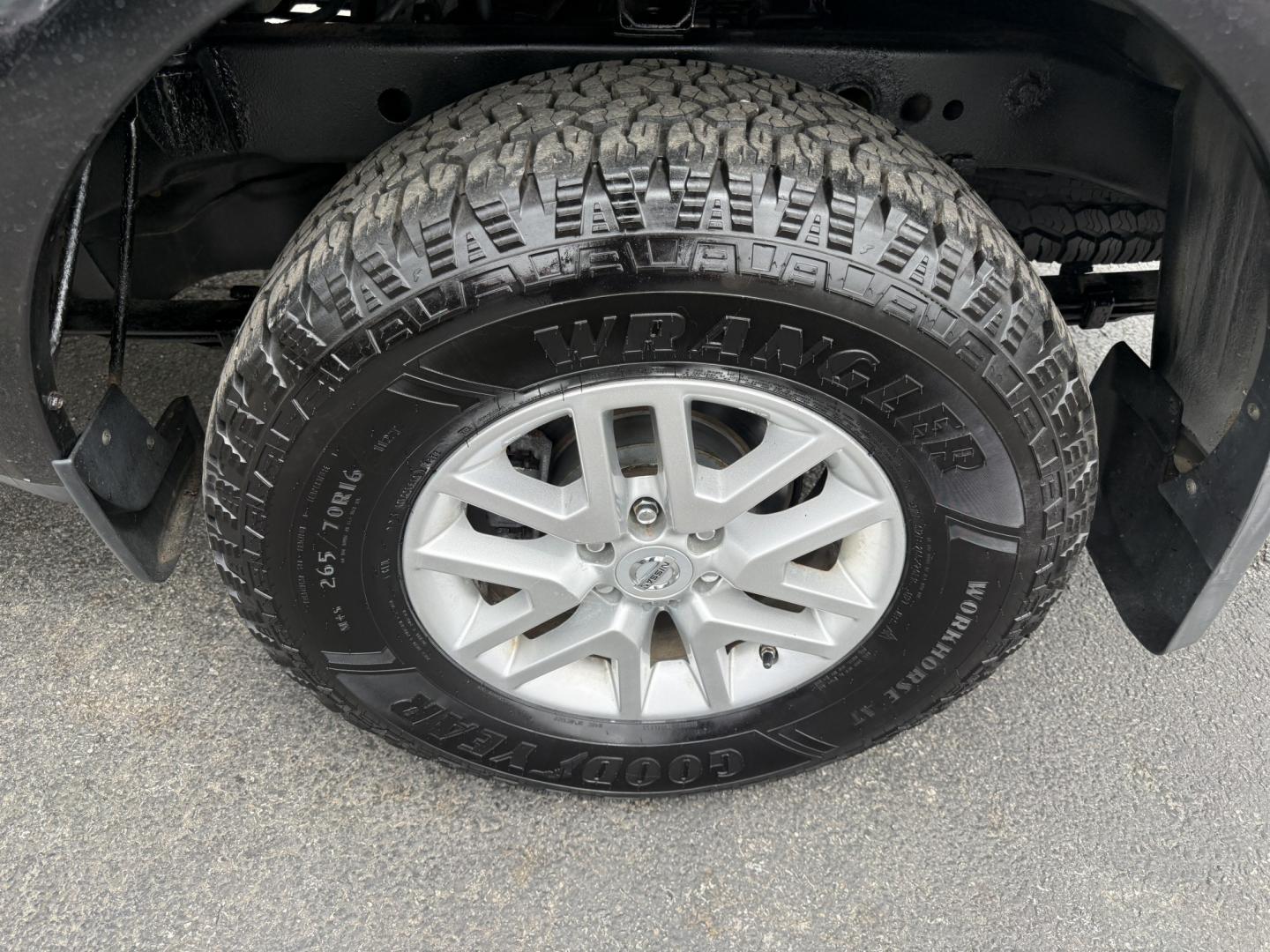 2014 Black /Gray Nissan Frontier SV King Cab 5AT 4WD (1N6AD0CW4EN) with an 4.0L V6 DOHC 24V engine, Automatic transmission, located at 11115 Chardon Rd. , Chardon, OH, 44024, (440) 214-9705, 41.580246, -81.241943 - 2014 Nissan Frontier SV King Cab 4WD – Tough, Reliable Midsize Truck with Fresh Service! This 2014 Nissan Frontier SV King Cab 4WD is a rugged and dependable midsize pickup that’s built to last and ready for work or weekend adventures. Powered by the proven 4.0L V6 engine paired with a durable - Photo#30