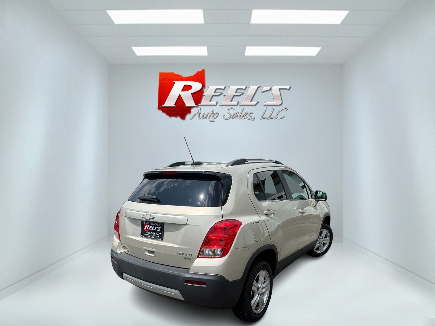 2016 Gold /Black Chevrolet Trax LT AWD (3GNCJPSB0GL) with an 1.4L I4 DOHC 16V TURBO engine, Automatic transmission, located at 547 E. Main St., Orwell, OH, 44076, (440) 437-5893, 41.535435, -80.847855 - 2016 Chevrolet Trax LT AWD – Turbo Efficiency, Fresh Service, and All-Weather Grip! This sharp 2016 Chevrolet Trax LT AWD is a compact, fuel-efficient crossover that’s easy to drive and ready to go. Powered by a peppy 1.4L Turbocharged EcoTec I4 engine paired with a smooth 6-speed automatic tra - Photo#26