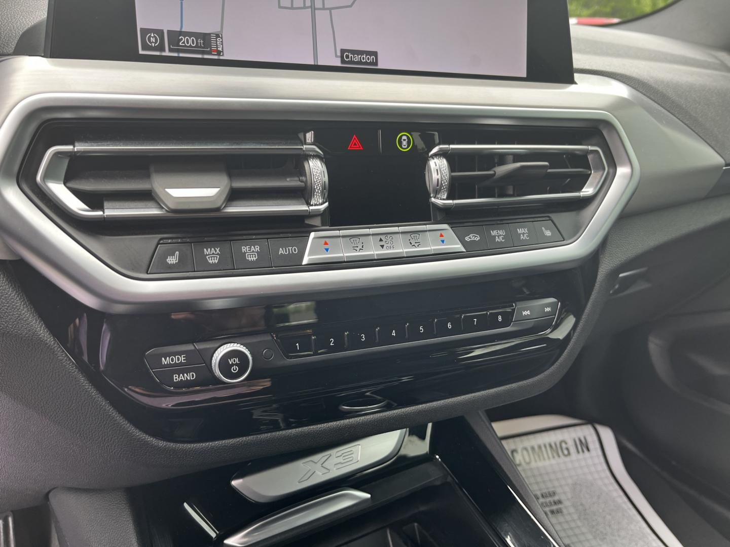 2022 White /Black BMW X3 xDrive30i (5UX53DP02N9) with an 2.0L I4 DOHC 16V Turbo engine, Automatic transmission, located at 11115 Chardon Rd. , Chardon, OH, 44024, (440) 214-9705, 41.580246, -81.241943 - 2022 BMW X3 xDrive30i – Premium Compact Luxury SUV with Turbo Power and Alpine White Style! This 2022 BMW X3 xDrive30i is a refined and sporty luxury crossover that offers the perfect balance of performance, comfort, and versatility. Powered by a responsive 2.0L Turbocharged I4 engine paired with - Photo#27