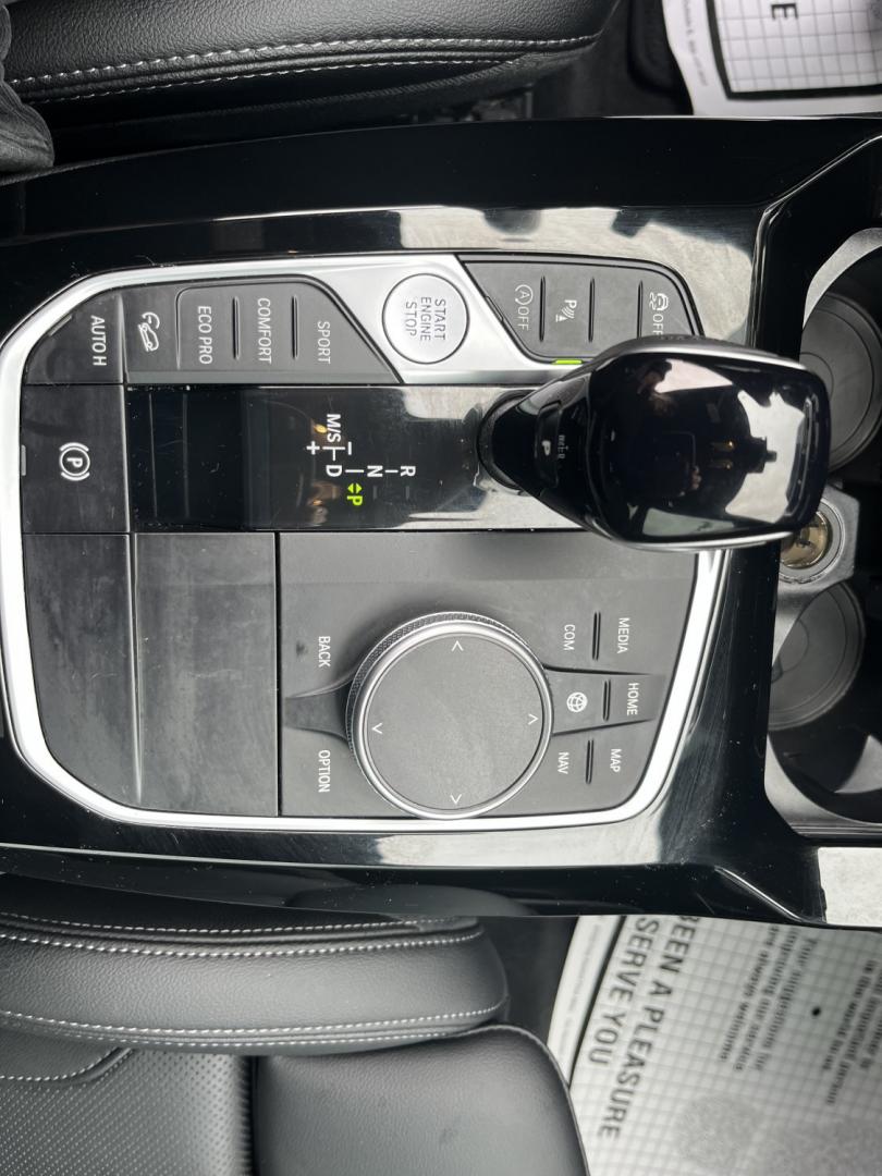 2022 White /Black BMW X3 xDrive30i (5UX53DP02N9) with an 2.0L I4 DOHC 16V Turbo engine, Automatic transmission, located at 11115 Chardon Rd. , Chardon, OH, 44024, (440) 214-9705, 41.580246, -81.241943 - 2022 BMW X3 xDrive30i – Premium Compact Luxury SUV with Turbo Power and Alpine White Style! This 2022 BMW X3 xDrive30i is a refined and sporty luxury crossover that offers the perfect balance of performance, comfort, and versatility. Powered by a responsive 2.0L Turbocharged I4 engine paired with - Photo#28