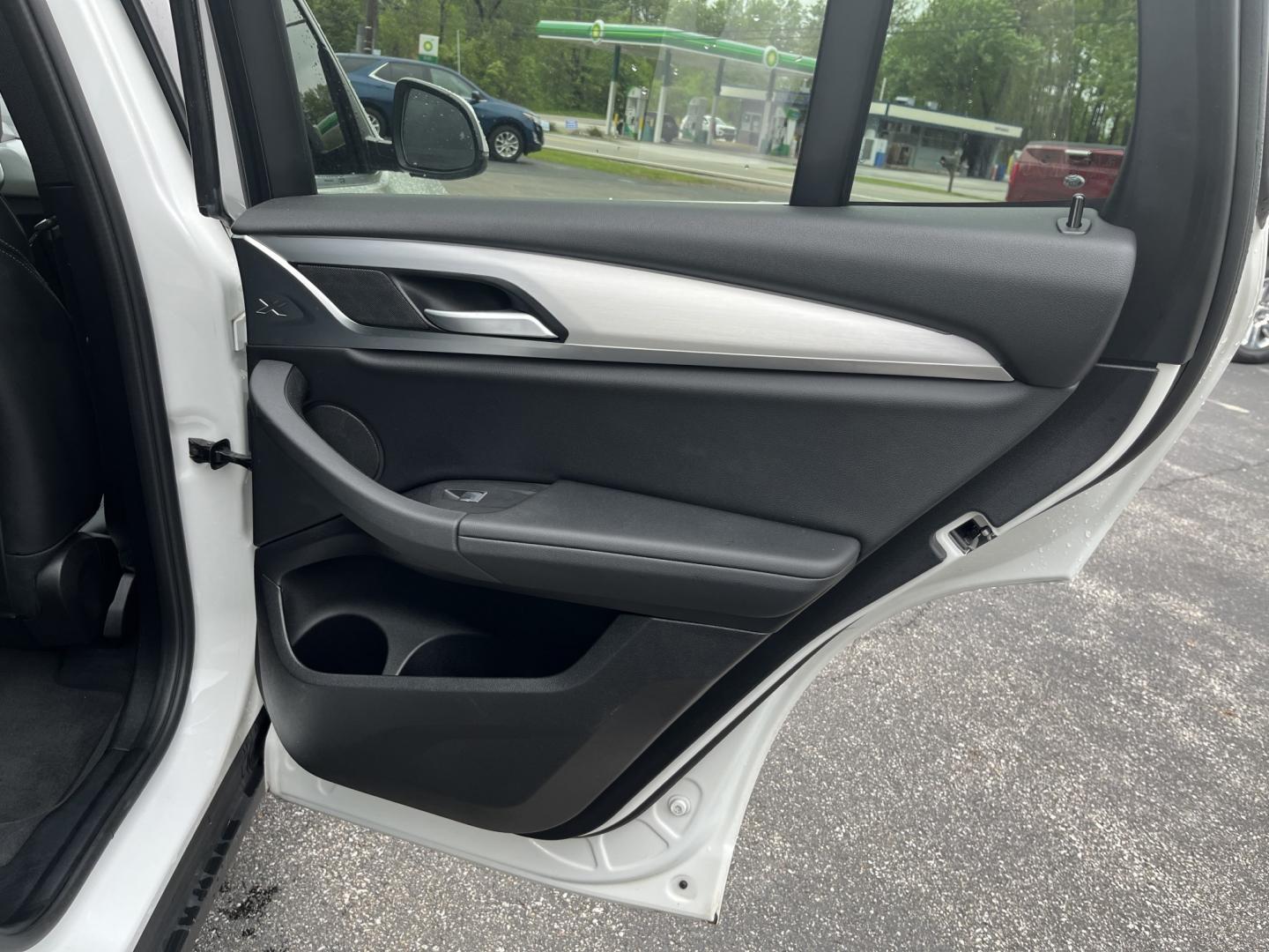 2022 White /Black BMW X3 xDrive30i (5UX53DP02N9) with an 2.0L I4 DOHC 16V Turbo engine, Automatic transmission, located at 11115 Chardon Rd. , Chardon, OH, 44024, (440) 214-9705, 41.580246, -81.241943 - 2022 BMW X3 xDrive30i – Premium Compact Luxury SUV with Turbo Power and Alpine White Style! This 2022 BMW X3 xDrive30i is a refined and sporty luxury crossover that offers the perfect balance of performance, comfort, and versatility. Powered by a responsive 2.0L Turbocharged I4 engine paired with - Photo#35