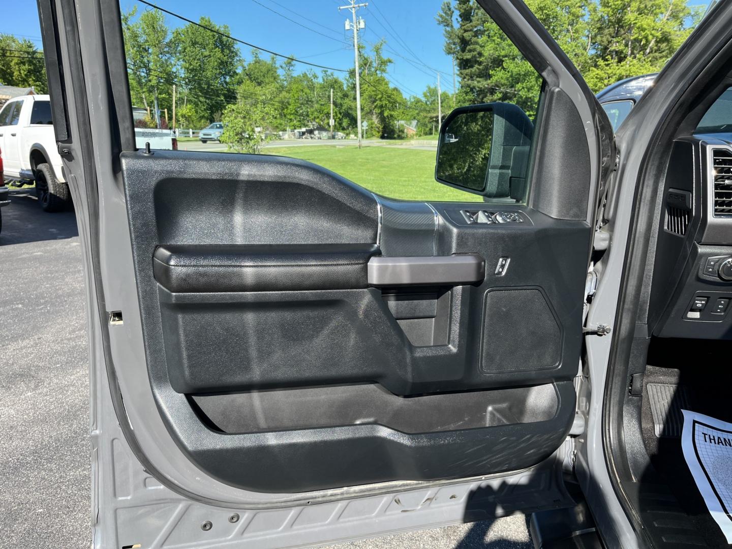 2020 Gray /Black Ford F-150 XLT SuperCrew 5.5-ft. Bed 4WD (1FTEW1E49LF) with an 3.5L V6 TWIN TURBO engine, Automatic transmission, located at 11115 Chardon Rd. , Chardon, OH, 44024, (440) 214-9705, 41.580246, -81.241943 - 2020 Ford F-150 XLT Crew Cab 4WD – Twin-Turbo Power with Max Trailer Tow Package and Aggressive Sport Styling! This 2020 Ford F-150 XLT Crew Cab 4WD is a strong, well-equipped full-size truck that’s ready for work or weekend towing. Powered by the potent 3.5L Twin-Turbo EcoBoost V6 engine paire - Photo#13