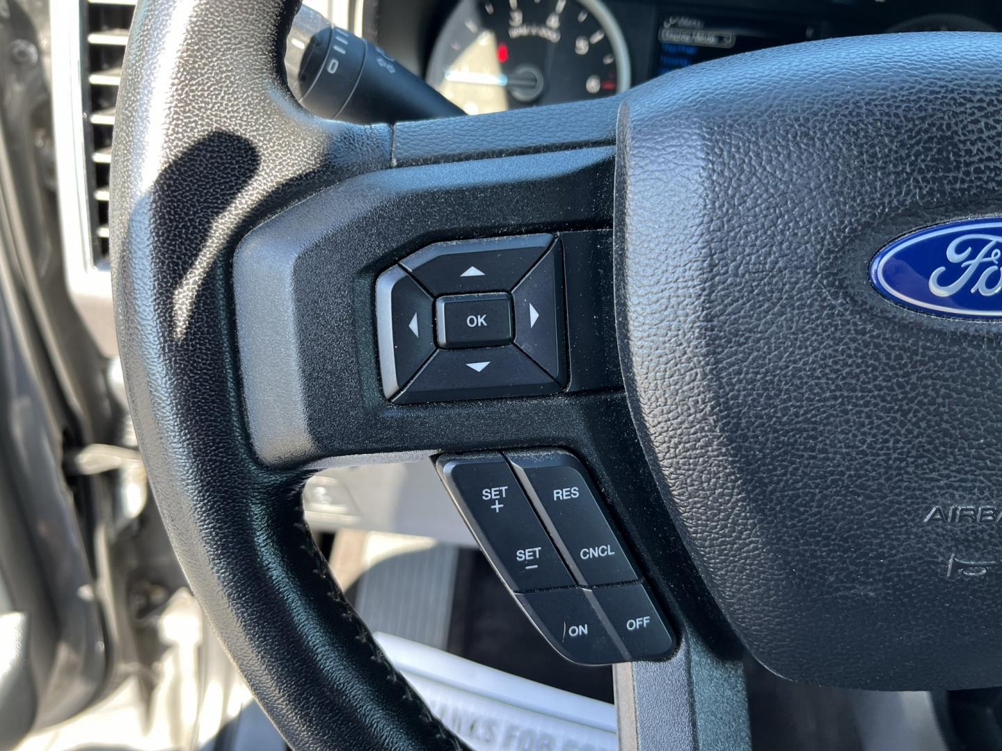2020 Gray /Black Ford F-150 XLT SuperCrew 5.5-ft. Bed 4WD (1FTEW1E49LF) with an 3.5L V6 TWIN TURBO engine, Automatic transmission, located at 11115 Chardon Rd. , Chardon, OH, 44024, (440) 214-9705, 41.580246, -81.241943 - 2020 Ford F-150 XLT Crew Cab 4WD – Twin-Turbo Power with Max Trailer Tow Package and Aggressive Sport Styling! This 2020 Ford F-150 XLT Crew Cab 4WD is a strong, well-equipped full-size truck that’s ready for work or weekend towing. Powered by the potent 3.5L Twin-Turbo EcoBoost V6 engine paire - Photo#18