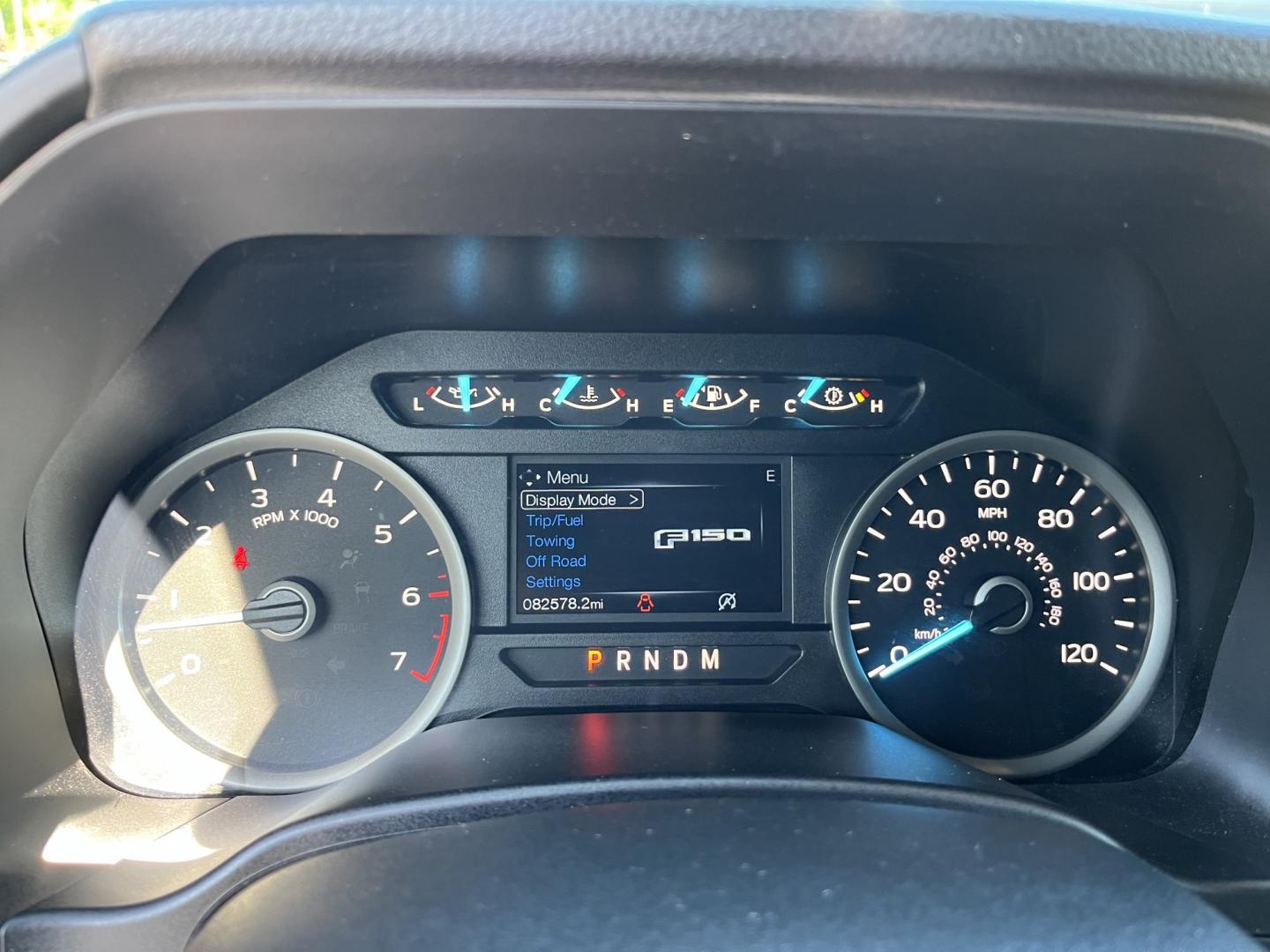 2020 Gray /Black Ford F-150 XLT SuperCrew 5.5-ft. Bed 4WD (1FTEW1E49LF) with an 3.5L V6 TWIN TURBO engine, Automatic transmission, located at 11115 Chardon Rd. , Chardon, OH, 44024, (440) 214-9705, 41.580246, -81.241943 - 2020 Ford F-150 XLT Crew Cab 4WD – Twin-Turbo Power with Max Trailer Tow Package and Aggressive Sport Styling! This 2020 Ford F-150 XLT Crew Cab 4WD is a strong, well-equipped full-size truck that’s ready for work or weekend towing. Powered by the potent 3.5L Twin-Turbo EcoBoost V6 engine paire - Photo#20