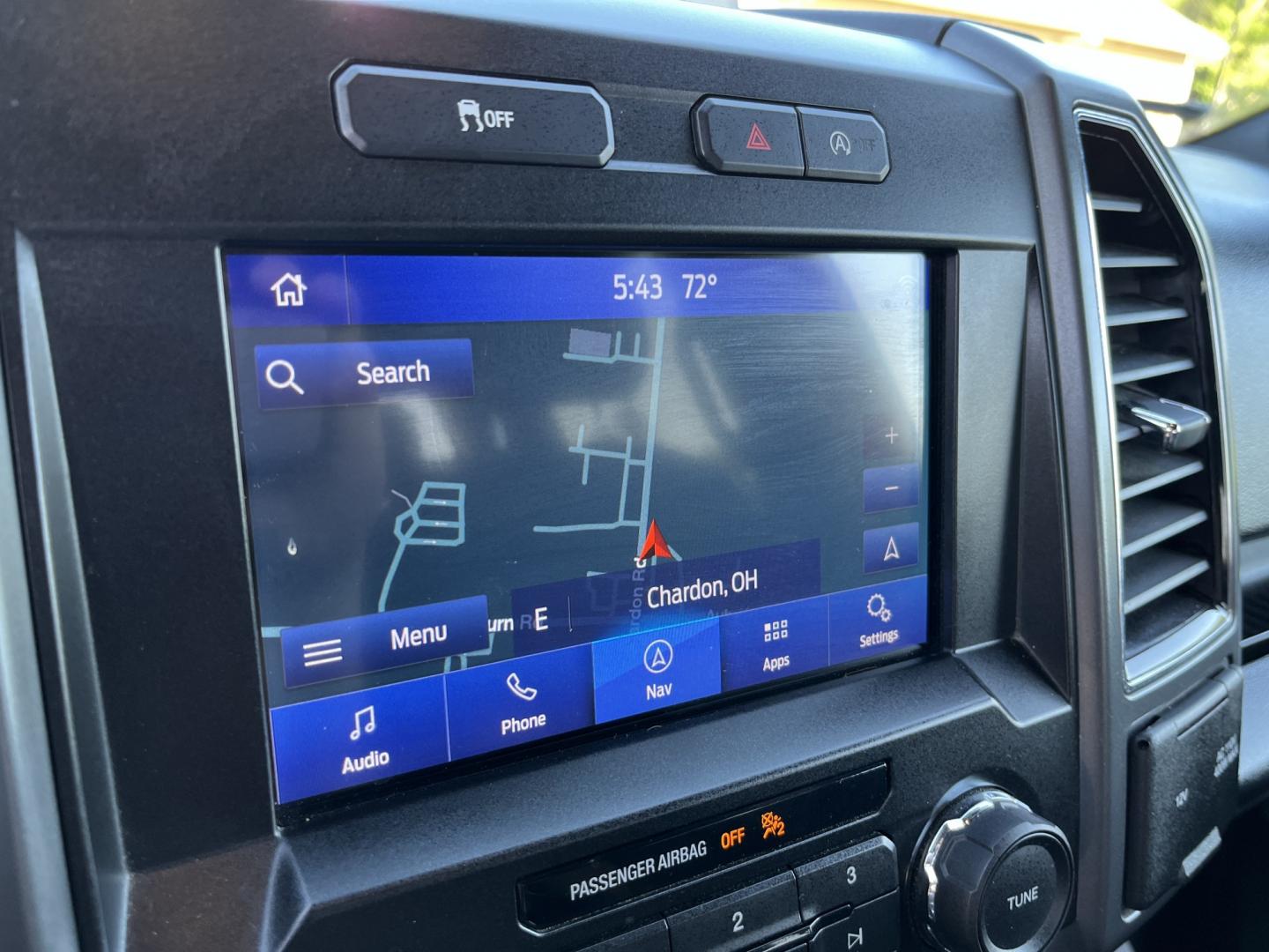2020 Gray /Black Ford F-150 XLT SuperCrew 5.5-ft. Bed 4WD (1FTEW1E49LF) with an 3.5L V6 TWIN TURBO engine, Automatic transmission, located at 11115 Chardon Rd. , Chardon, OH, 44024, (440) 214-9705, 41.580246, -81.241943 - 2020 Ford F-150 XLT Crew Cab 4WD – Twin-Turbo Power with Max Trailer Tow Package and Aggressive Sport Styling! This 2020 Ford F-150 XLT Crew Cab 4WD is a strong, well-equipped full-size truck that’s ready for work or weekend towing. Powered by the potent 3.5L Twin-Turbo EcoBoost V6 engine paire - Photo#22