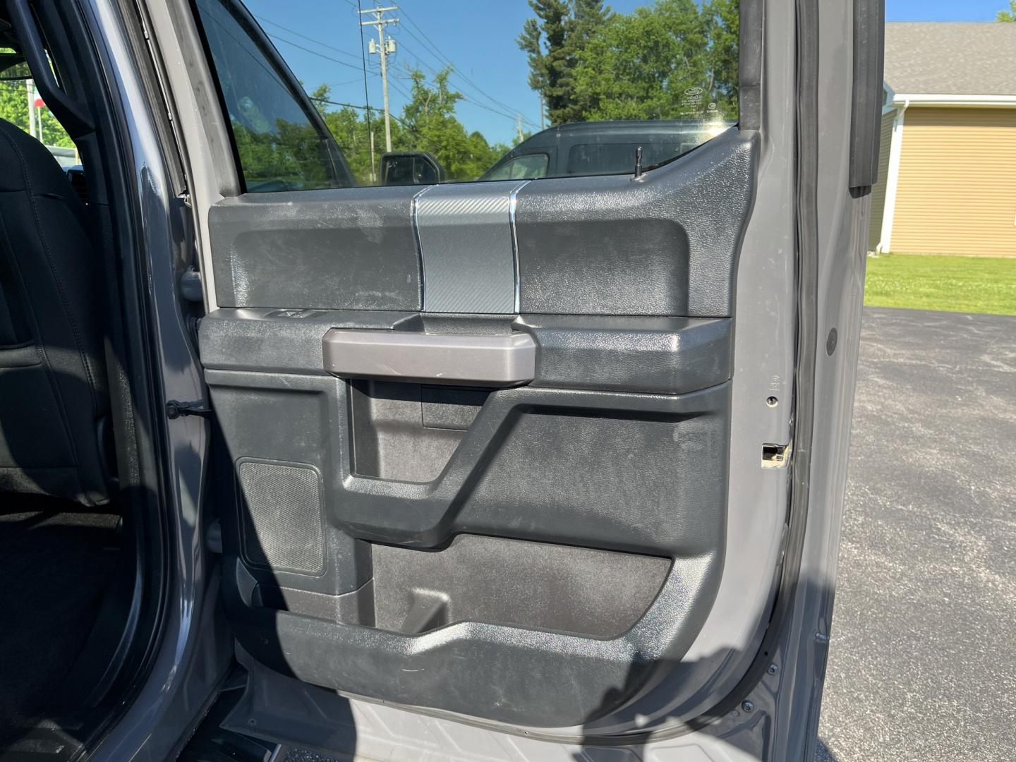 2020 Gray /Black Ford F-150 XLT SuperCrew 5.5-ft. Bed 4WD (1FTEW1E49LF) with an 3.5L V6 TWIN TURBO engine, Automatic transmission, located at 11115 Chardon Rd. , Chardon, OH, 44024, (440) 214-9705, 41.580246, -81.241943 - 2020 Ford F-150 XLT Crew Cab 4WD – Twin-Turbo Power with Max Trailer Tow Package and Aggressive Sport Styling! This 2020 Ford F-150 XLT Crew Cab 4WD is a strong, well-equipped full-size truck that’s ready for work or weekend towing. Powered by the potent 3.5L Twin-Turbo EcoBoost V6 engine paire - Photo#30