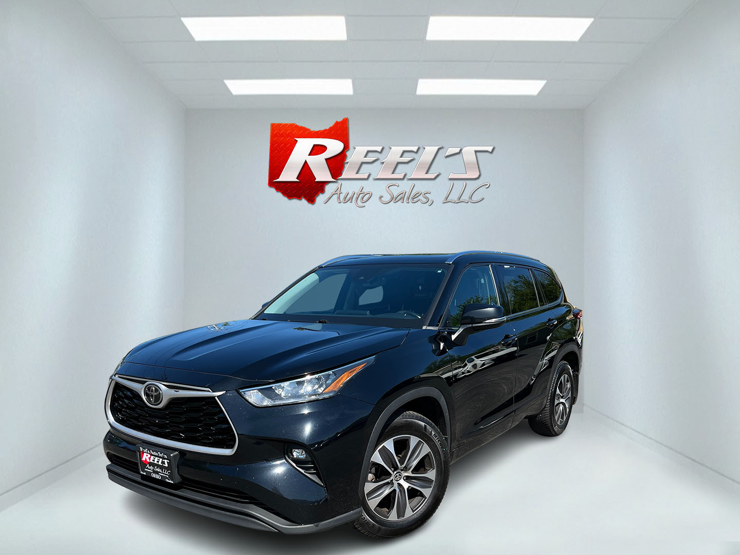 photo of 2020 Toyota Highlander XLE Nav AWD V6