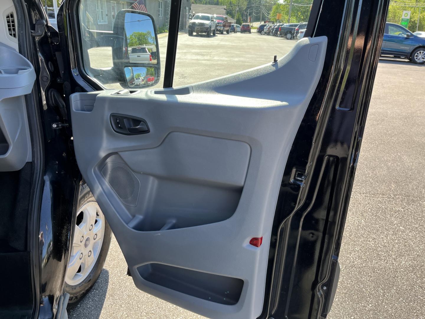 2018 Black /Black Ford Transit 350 Wagon Med. Roof XLT w/Sliding Pass. 148-in. WB (1FBAX2CG5JK) with an 3.5L V6 DOHC 24V TWIN TURBO engine, Automatic transmission, located at 11115 Chardon Rd. , Chardon, OH, 44024, (440) 214-9705, 41.580246, -81.241943 - 2018 Ford Transit 350 Medium Roof Passenger Van – 15-Passenger Capacity with Twin-Turbo Power and Modern Upgrades! This 2018 Ford Transit 350 Medium Roof is a versatile and capable 15-passenger van that’s perfect for large families, church groups, shuttling, or business use. Powered by the stron - Photo#33