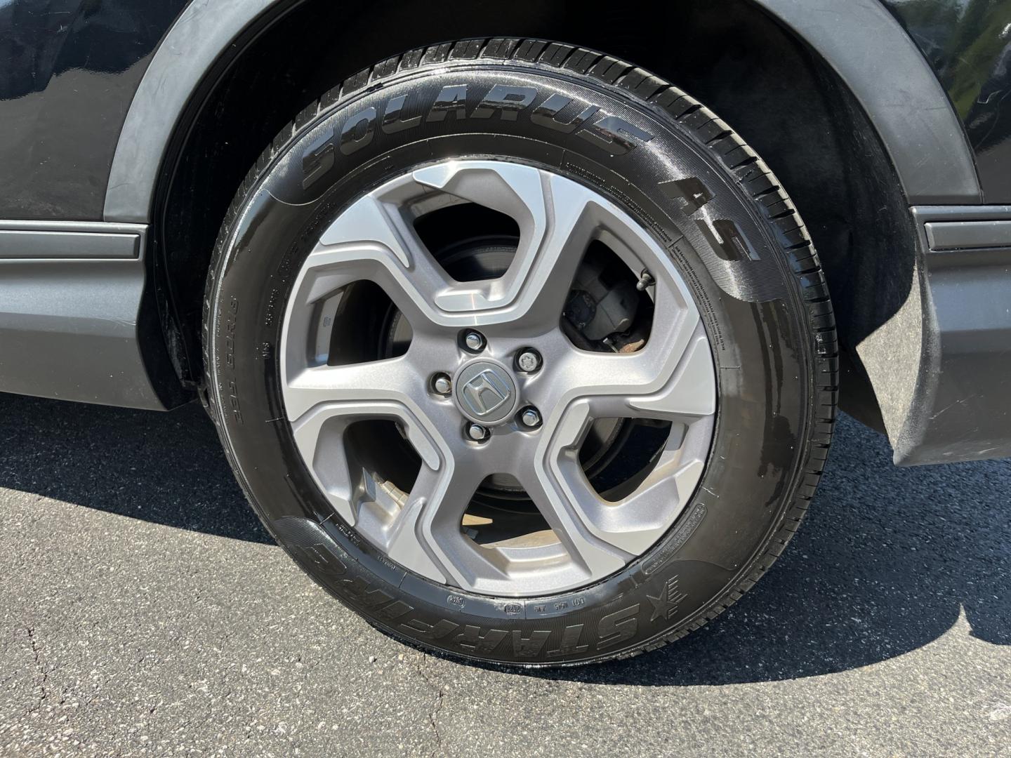2019 Black /Black Honda CR-V EX AWD (7FARW2H57KE) with an 1.5L I4 16V DOHC TURBO engine, Automatic transmission, located at 11115 Chardon Rd. , Chardon, OH, 44024, (440) 214-9705, 41.580246, -81.241943 - Photo#10
