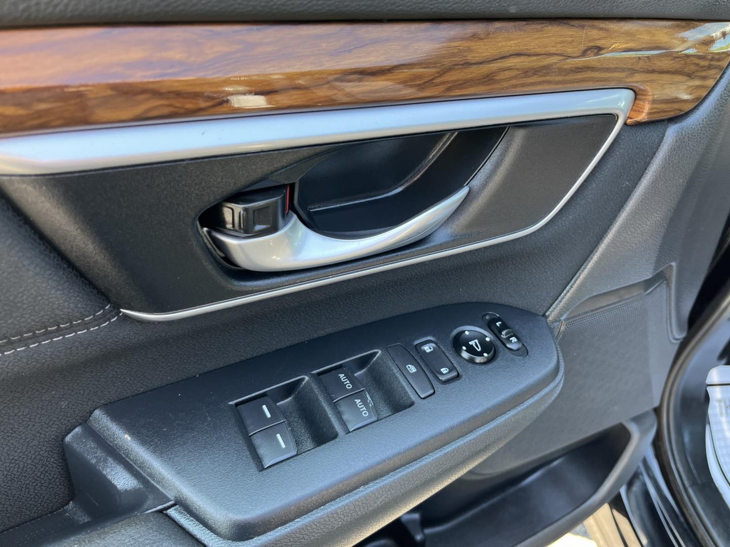 2019 Black /Black Honda CR-V EX AWD (7FARW2H57KE) with an 1.5L I4 16V DOHC TURBO engine, Automatic transmission, located at 11115 Chardon Rd. , Chardon, OH, 44024, (440) 214-9705, 41.580246, -81.241943 - Photo#16