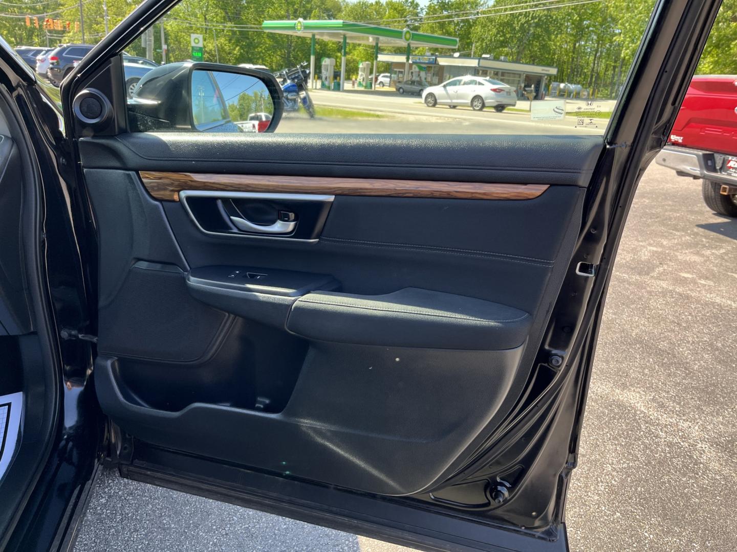 2019 Black /Black Honda CR-V EX AWD (7FARW2H57KE) with an 1.5L I4 16V DOHC TURBO engine, Automatic transmission, located at 11115 Chardon Rd. , Chardon, OH, 44024, (440) 214-9705, 41.580246, -81.241943 - Photo#30