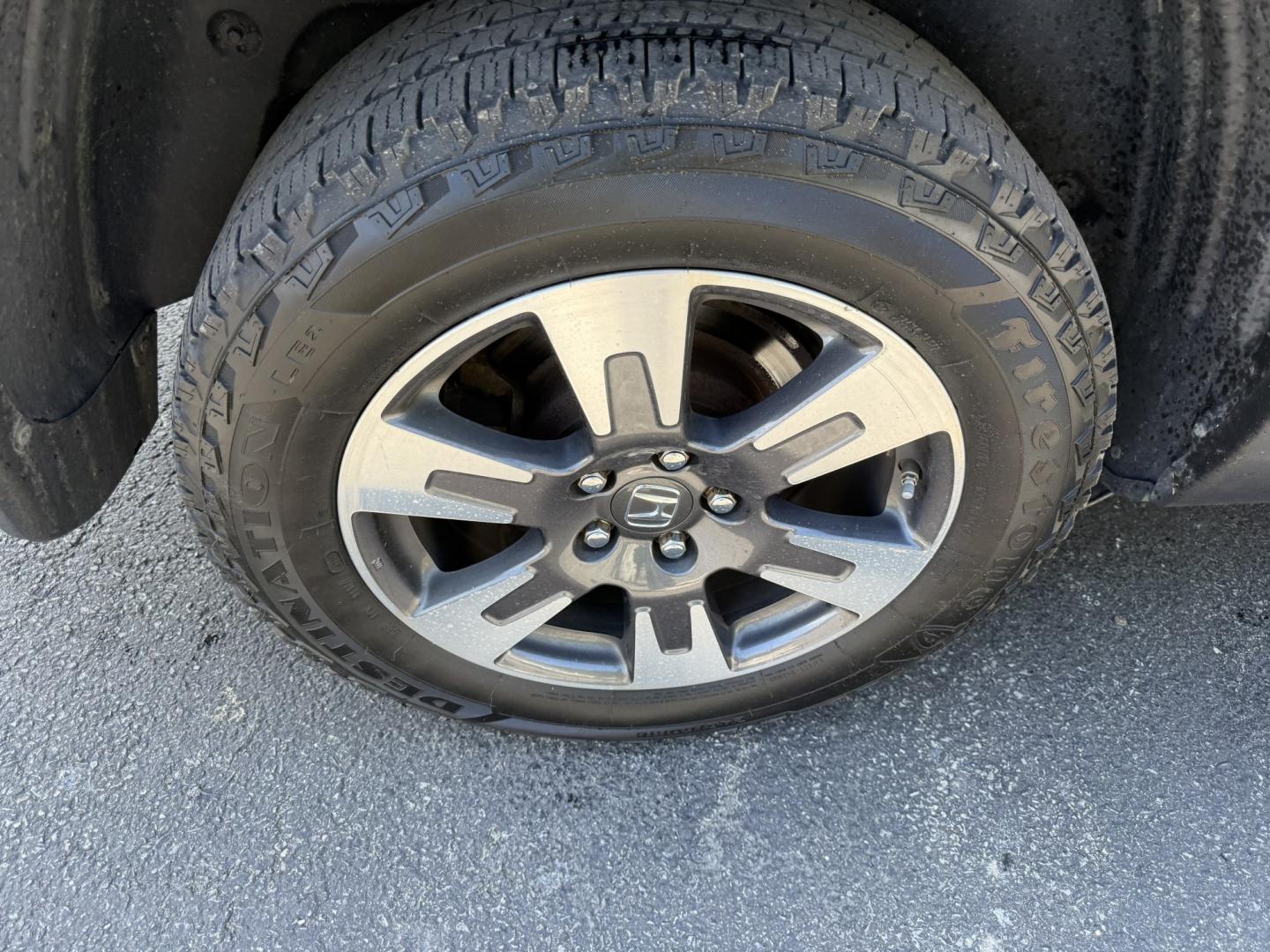 2018 Silver /Gray Honda Ridgeline RTL-E AWD (5FPYK3F79JB) with an 3.5L V6 SOHC 24V engine, Automatic transmission, located at 547 E. Main St., Orwell, OH, 44076, (440) 437-5893, 41.535435, -80.847855 - 2018 Honda Ridgeline RTL-E AWD – Premium Mid-Size Truck with Leather, Strong Towing, and Loaded Features! This sharp 2018 Honda Ridgeline RTL-E AWD is a refined and capable truck that combines car-like comfort with real truck utility. Powered by Honda’s smooth 3.5L Earth Dreams V6 engine paired - Photo#30