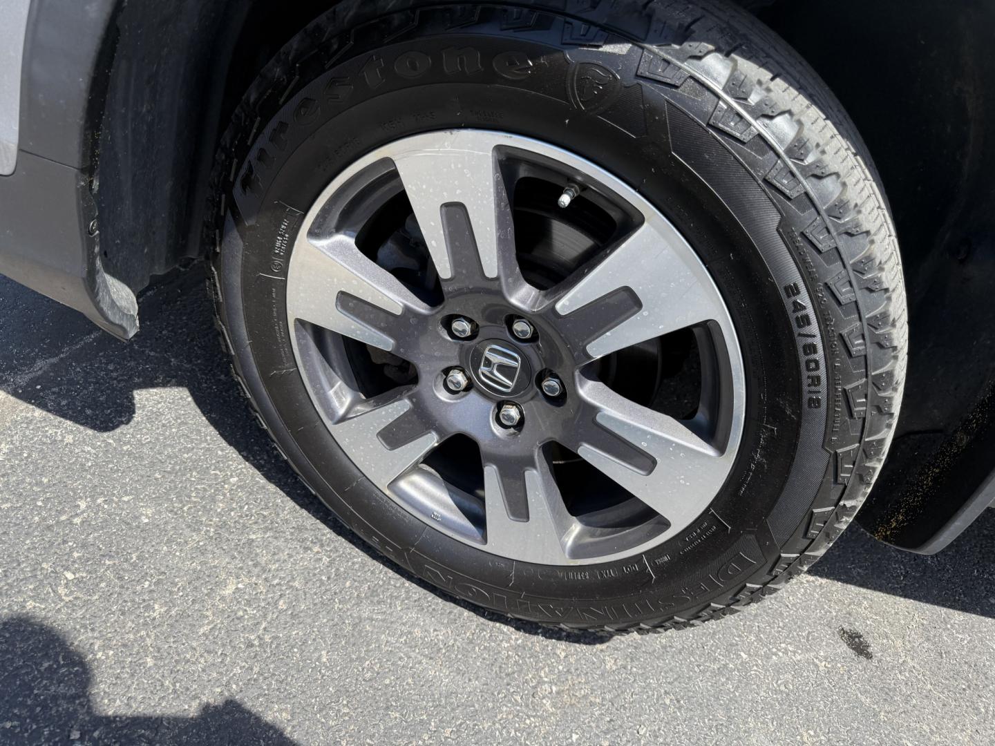 2018 Silver /Gray Honda Ridgeline RTL-E AWD (5FPYK3F79JB) with an 3.5L V6 SOHC 24V engine, Automatic transmission, located at 547 E. Main St., Orwell, OH, 44076, (440) 437-5893, 41.535435, -80.847855 - 2018 Honda Ridgeline RTL-E AWD – Premium Mid-Size Truck with Leather, Strong Towing, and Loaded Features! This sharp 2018 Honda Ridgeline RTL-E AWD is a refined and capable truck that combines car-like comfort with real truck utility. Powered by Honda’s smooth 3.5L Earth Dreams V6 engine paired - Photo#37
