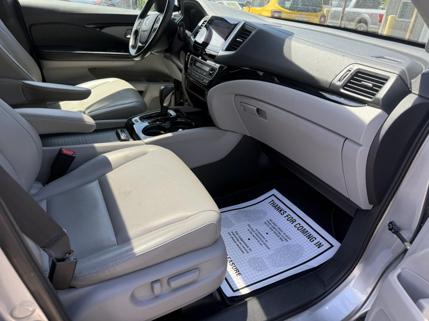 2018 Silver /Gray Honda Ridgeline RTL-E AWD (5FPYK3F79JB) with an 3.5L V6 SOHC 24V engine, Automatic transmission, located at 547 E. Main St., Orwell, OH, 44076, (440) 437-5893, 41.535435, -80.847855 - 2018 Honda Ridgeline RTL-E AWD – Premium Mid-Size Truck with Leather, Strong Towing, and Loaded Features! This sharp 2018 Honda Ridgeline RTL-E AWD is a refined and capable truck that combines car-like comfort with real truck utility. Powered by Honda’s smooth 3.5L Earth Dreams V6 engine paired - Photo#42