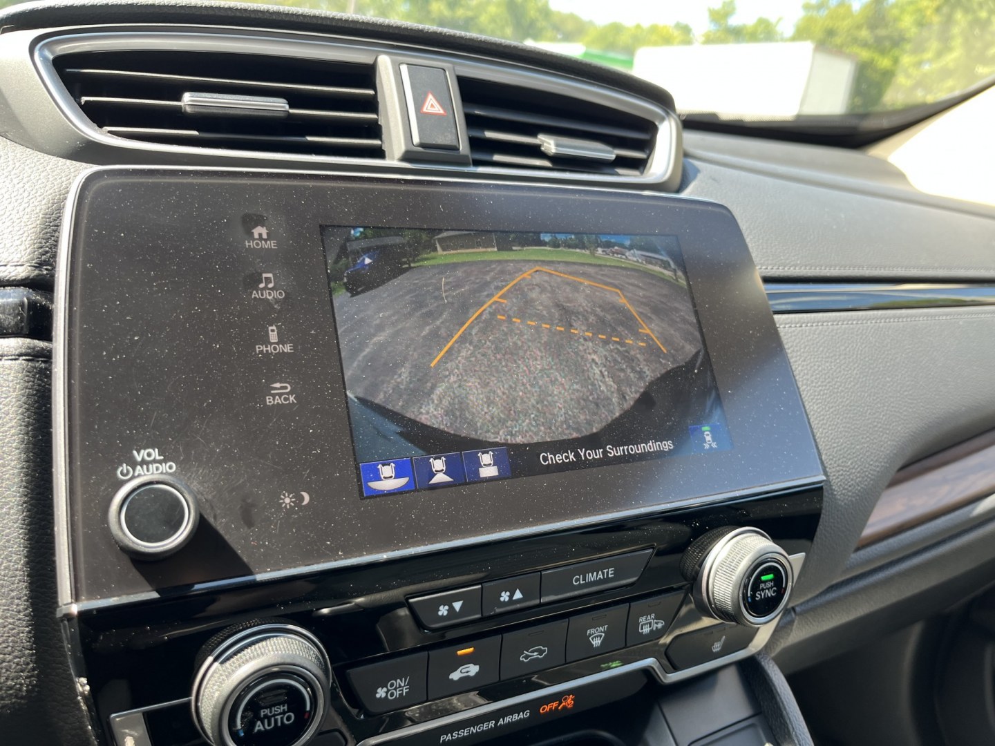 2018 White /Gray Honda CR-V EX AWD (2HKRW2H57JH) with an 1.5L I4 16V DOHC TURBO engine, Automatic transmission, located at 11115 Chardon Rd. , Chardon, OH, 44024, (440) 214-9705, 41.580246, -81.241943 - 2018 Honda CR-V EX AWD – Efficient Compact SUV with Everyday Comfort and Confidence If you want a compact SUV that balances efficiency, comfort, and all-weather capability, this 2018 Honda CR-V EX AWD is a practical choice. The 1.5L Turbocharged engine delivers responsive power and a strong 33 MP- Photo#23