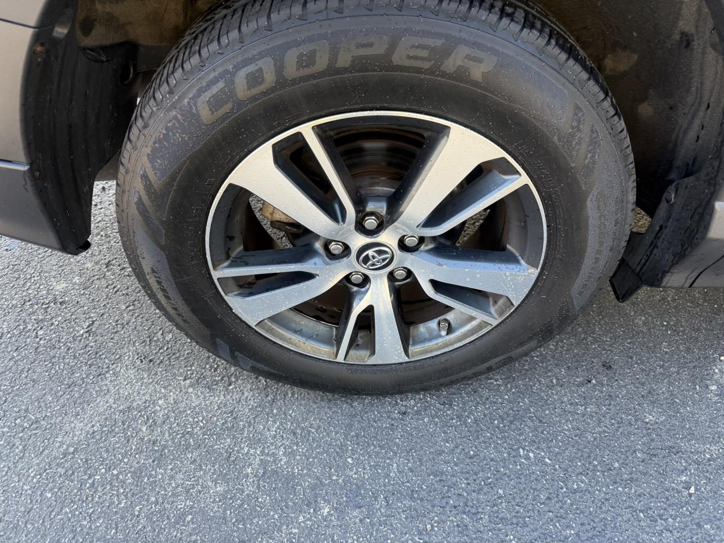 2018 Purple /Black Toyota RAV4 XLE AWD (2T3RFREV6JW) with an 2.5L I4 DOHC 16V engine, Automatic transmission, located at 547 E. Main St., Orwell, OH, 44076, (440) 437-5893, 41.535435, -80.847855 - 2018 Toyota RAV4 XLE AWD – Reliable, Efficient, and Loaded with Safety and Convenience! This clean 2018 Toyota RAV4 XLE AWD is a smart, well-rounded compact SUV that offers excellent reliability, strong value, and everyday practicality. Powered by a smooth 2.5L I4 engine paired with a responsive - Photo#22
