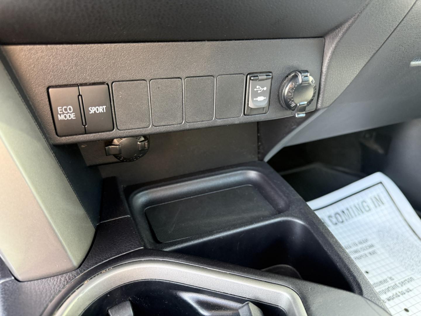 2018 Purple /Black Toyota RAV4 XLE AWD (2T3RFREV6JW) with an 2.5L I4 DOHC 16V engine, Automatic transmission, located at 547 E. Main St., Orwell, OH, 44076, (440) 437-5893, 41.535435, -80.847855 - 2018 Toyota RAV4 XLE AWD – Reliable, Efficient, and Loaded with Safety and Convenience! This clean 2018 Toyota RAV4 XLE AWD is a smart, well-rounded compact SUV that offers excellent reliability, strong value, and everyday practicality. Powered by a smooth 2.5L I4 engine paired with a responsive - Photo#12