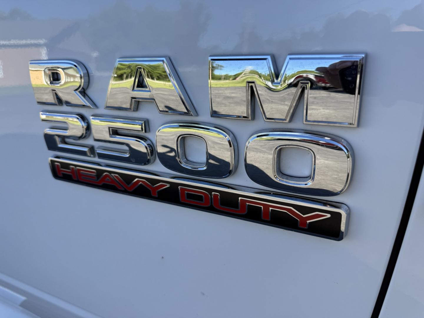 2017 White /Black RAM 2500 Tradesman Crew Cab SWB 4WD (3C6UR5CL3HG) with an 6.7L I6 OHV 24V TURBO DIESEL engine, Automatic transmission, located at 11115 Chardon Rd. , Chardon, OH, 44024, (440) 214-9705, 41.580246, -81.241943 - 2017 Ram 2500 Tradesman Crew Cab 4WD Cummins – Heavy-Duty Diesel Power with Snow Chief Package and Massive Towing Capacity! This 2017 Ram 2500 Tradesman Crew Cab 4WD is a serious work truck built for tough jobs and harsh winters. Powered by the legendary 6.7L Cummins I6 Turbo Diesel engine paired - Photo#7