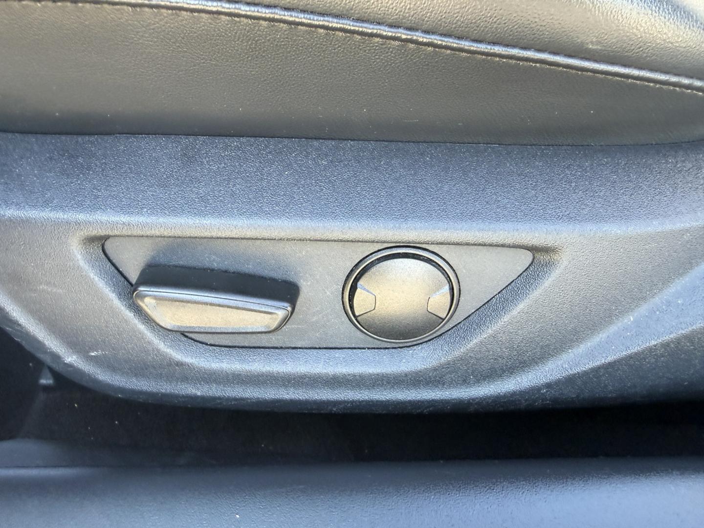 2024 Gray /Black Ford Mustang EcoBoost Premium Convertible (1FAGP8UH6R5) with an 2.3L I4 DOHC 16V Turbo 310 HP engine, Automatic transmission, located at 11115 Chardon Rd. , Chardon, OH, 44024, (440) 214-9705, 41.580246, -81.241943 - 2024 Ford Mustang Convertible Premium – Turbocharged Power, Open-Air Thrills, and Premium Luxury! This 2024 Ford Mustang Convertible Premium delivers the perfect mix of exhilarating performance and refined comfort in a stunning drop-top package. Powered by a responsive 2.3L I4 Turbocharged EcoBoo - Photo#8