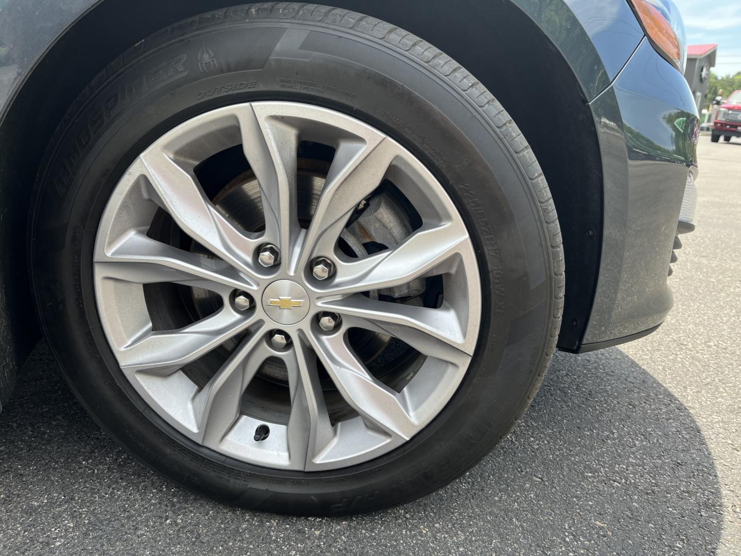 2019 Gray /Black Chevrolet Malibu LT (1G1ZD5ST7KF) with an 1.5L I4 DOHC 16V Turbo engine, Automatic transmission, located at 11115 Chardon Rd. , Chardon, OH, 44024, (440) 214-9705, 41.580246, -81.241943 - 2019 Chevrolet Malibu LT – Efficient Turbo Sedan with Leather, Heated Seats, and Modern Tech! This sharp 2019 Chevrolet Malibu LT is a clean, fuel-efficient sedan that offers a great balance of performance, comfort, and value. Powered by a responsive 1.5L Turbocharged EcoTec engine, it delivers s - Photo#4