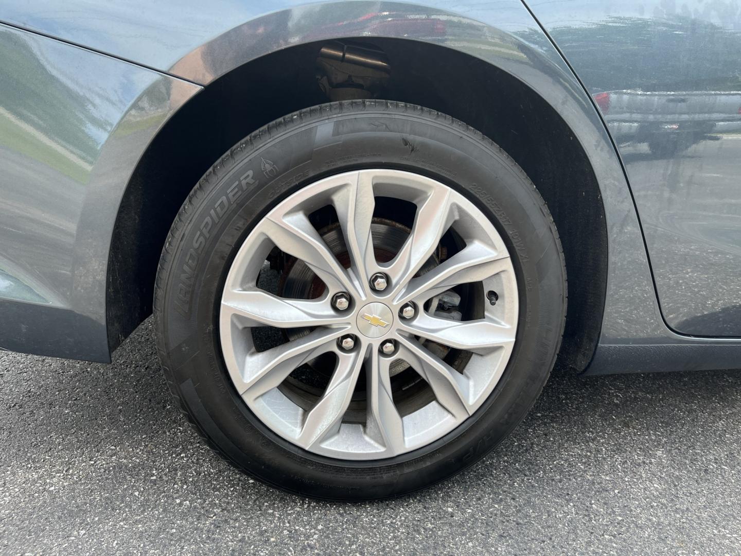 2019 Gray /Black Chevrolet Malibu LT (1G1ZD5ST7KF) with an 1.5L I4 DOHC 16V Turbo engine, Automatic transmission, located at 11115 Chardon Rd. , Chardon, OH, 44024, (440) 214-9705, 41.580246, -81.241943 - 2019 Chevrolet Malibu LT – Efficient Turbo Sedan with Leather, Heated Seats, and Modern Tech! This sharp 2019 Chevrolet Malibu LT is a clean, fuel-efficient sedan that offers a great balance of performance, comfort, and value. Powered by a responsive 1.5L Turbocharged EcoTec engine, it delivers s - Photo#7