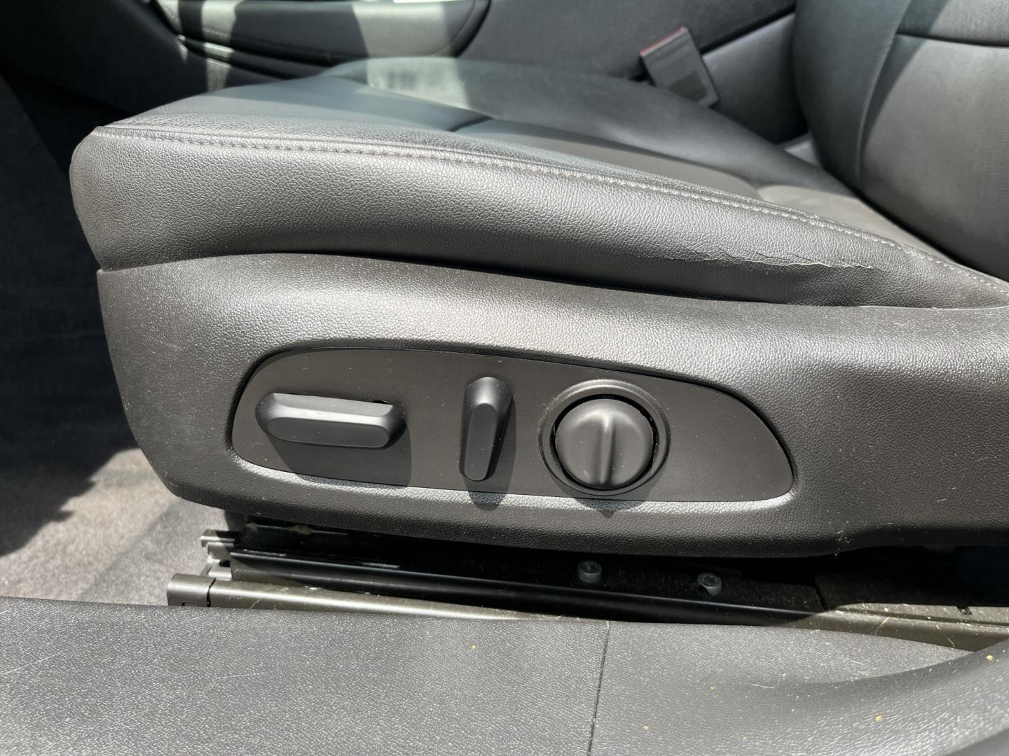 2019 Gray /Black Chevrolet Malibu LT (1G1ZD5ST7KF) with an 1.5L I4 DOHC 16V Turbo engine, Automatic transmission, located at 11115 Chardon Rd. , Chardon, OH, 44024, (440) 214-9705, 41.580246, -81.241943 - 2019 Chevrolet Malibu LT – Efficient Turbo Sedan with Leather, Heated Seats, and Modern Tech! This sharp 2019 Chevrolet Malibu LT is a clean, fuel-efficient sedan that offers a great balance of performance, comfort, and value. Powered by a responsive 1.5L Turbocharged EcoTec engine, it delivers s - Photo#18