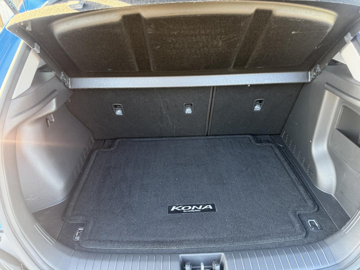 2020 Blue /Black Hyundai Kona SEL AWD (KM8K2CAA7LU) with an 2.0L I4 DOHC 16V engine, Automatic transmission, located at 547 E. Main St., Orwell, OH, 44076, (440) 437-5893, 41.535435, -80.847855 - 2020 Hyundai Kona SEL AWD – Stylish Compact Crossover with Strong Safety Features and All-Weather Capability! This sharp 2020 Hyundai Kona SEL AWD is a fun-to-drive compact crossover that offers great efficiency, modern safety technology, and confident all-weather performance. Powered by a reliab - Photo#20