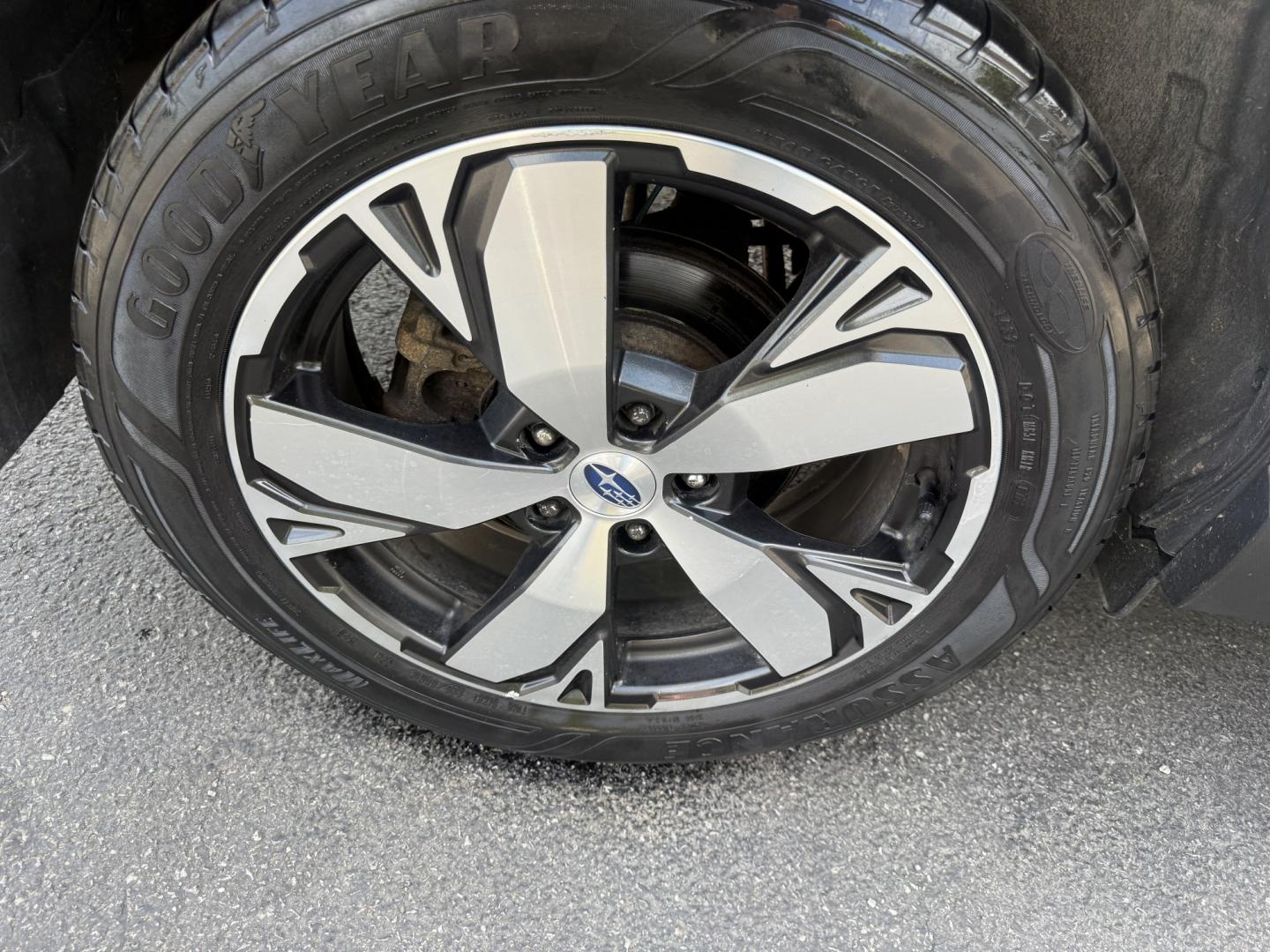 2020 White /Black Subaru Forester Touring (JF2SKAXCXLH) with an 2.5L H4 DOHC 16V engine, Automatic transmission, located at 547 E. Main St., Orwell, OH, 44076, (440) 437-5893, 41.535435, -80.847855 - 2020 Subaru Forester Touring AWD – Premium Compact SUV with Leather, Harman Kardon Sound, and Outstanding Capability! This 2020 Subaru Forester Touring AWD is a top-trim model that delivers luxury comfort, advanced safety, and legendary all-weather performance. Powered by Subaru’s reliable 2.5L- Photo#31