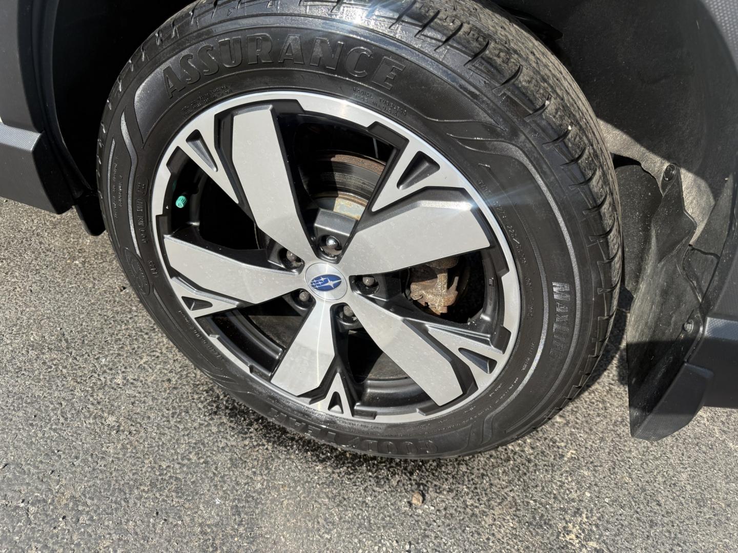 2020 White /Black Subaru Forester Touring (JF2SKAXCXLH) with an 2.5L H4 DOHC 16V engine, Automatic transmission, located at 547 E. Main St., Orwell, OH, 44076, (440) 437-5893, 41.535435, -80.847855 - 2020 Subaru Forester Touring AWD – Premium Compact SUV with Leather, Harman Kardon Sound, and Outstanding Capability! This 2020 Subaru Forester Touring AWD is a top-trim model that delivers luxury comfort, advanced safety, and legendary all-weather performance. Powered by Subaru’s reliable 2.5L- Photo#36