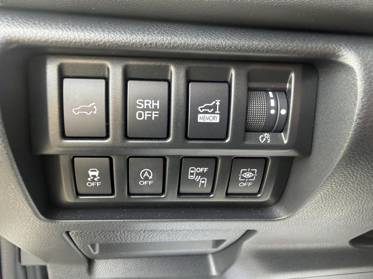 2020 White /Black Subaru Forester Touring (JF2SKAXCXLH) with an 2.5L H4 DOHC 16V engine, Automatic transmission, located at 547 E. Main St., Orwell, OH, 44076, (440) 437-5893, 41.535435, -80.847855 - 2020 Subaru Forester Touring AWD – Premium Compact SUV with Leather, Harman Kardon Sound, and Outstanding Capability! This 2020 Subaru Forester Touring AWD is a top-trim model that delivers luxury comfort, advanced safety, and legendary all-weather performance. Powered by Subaru’s reliable 2.5L- Photo#11