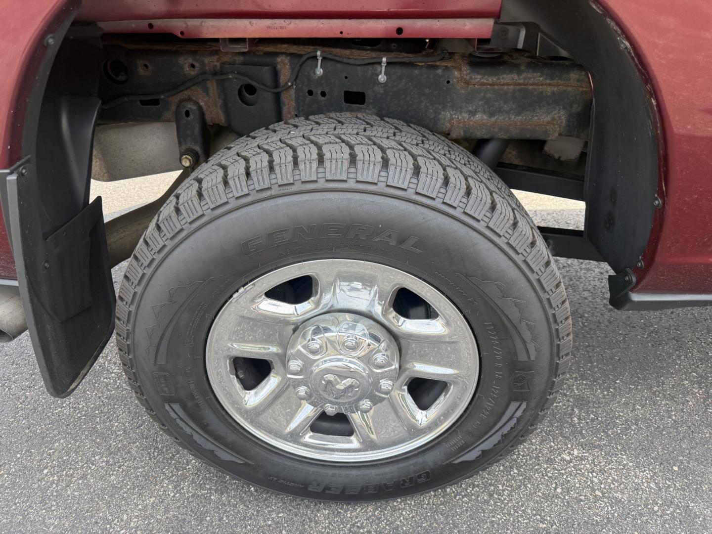 2022 Red /Black RAM 2500 Tradesman Crew Cab LWB 4WD (3C6UR5HL3NG) with an 6.7L I6 OHV 24V TURBO DIESEL engine, Automatic transmission, located at 547 E. Main St., Orwell, OH, 44076, (440) 437-5893, 41.535435, -80.847855 - 2022 Ram 2500 Tradesman Crew Cab Long Bed 4WD – Heavy-Duty Cummins Diesel with Massive Towing Power! This 2022 Ram 2500 Tradesman Crew Cab Long Bed 4WD is a no-nonsense, work-ready heavy-duty truck built for the toughest jobs. Powered by the legendary 6.7L Turbocharged Cummins I6 Diesel engine pa - Photo#26