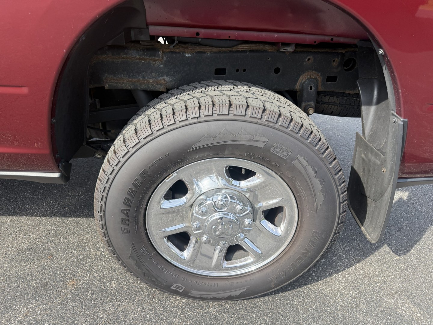 2022 Red /Black RAM 2500 Tradesman Crew Cab LWB 4WD (3C6UR5HL3NG) with an 6.7L I6 OHV 24V TURBO DIESEL engine, Automatic transmission, located at 547 E. Main St., Orwell, OH, 44076, (440) 437-5893, 41.535435, -80.847855 - 2022 Ram 2500 Tradesman Crew Cab Long Bed 4WD – Heavy-Duty Cummins Diesel with Massive Towing Power! This 2022 Ram 2500 Tradesman Crew Cab Long Bed 4WD is a no-nonsense, work-ready heavy-duty truck built for the toughest jobs. Powered by the legendary 6.7L Turbocharged Cummins I6 Diesel engine pa - Photo#31